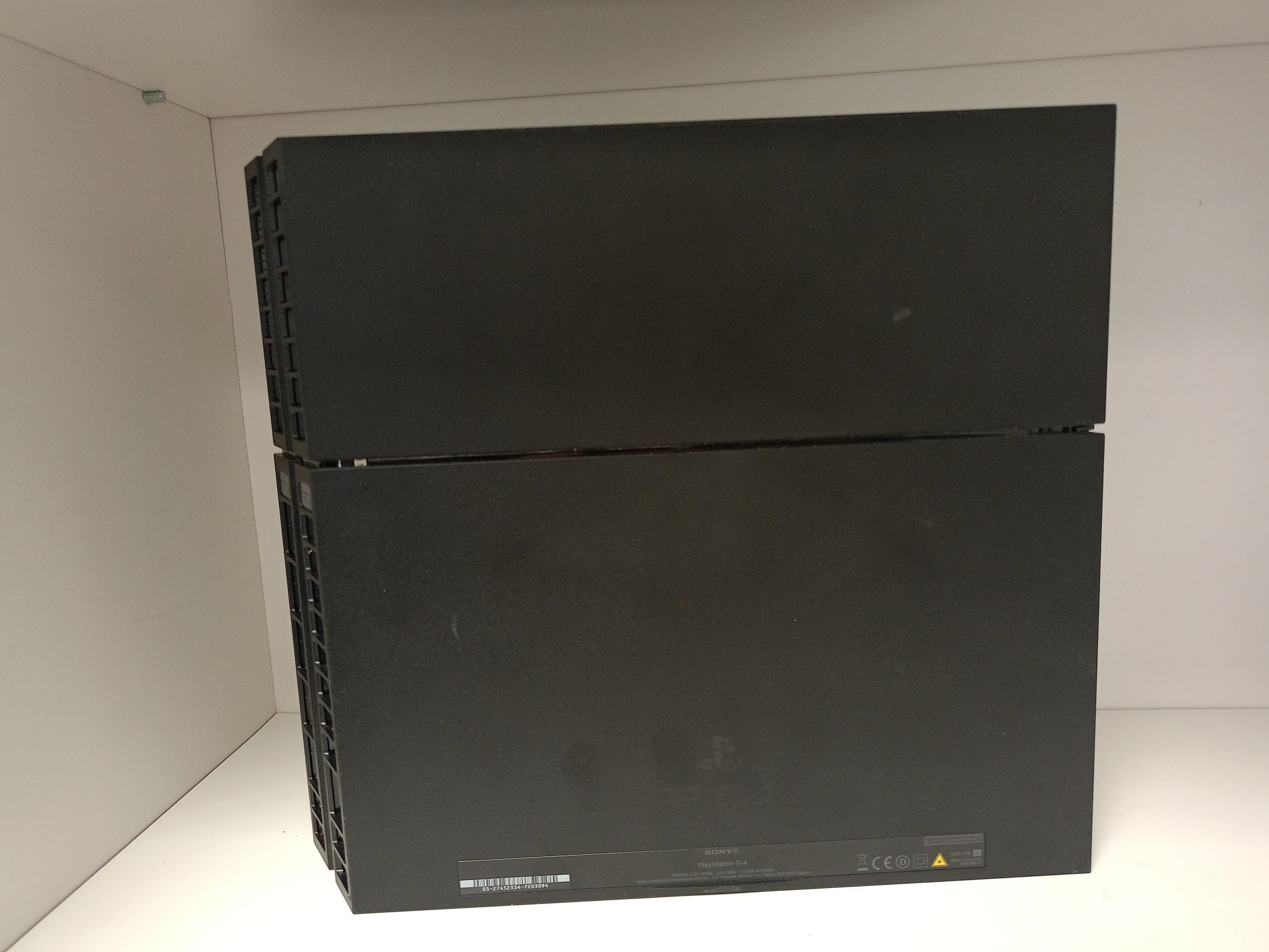 konsola-ps4-1tb-cuh-1216b-gry-w-zestawie-205998-225570