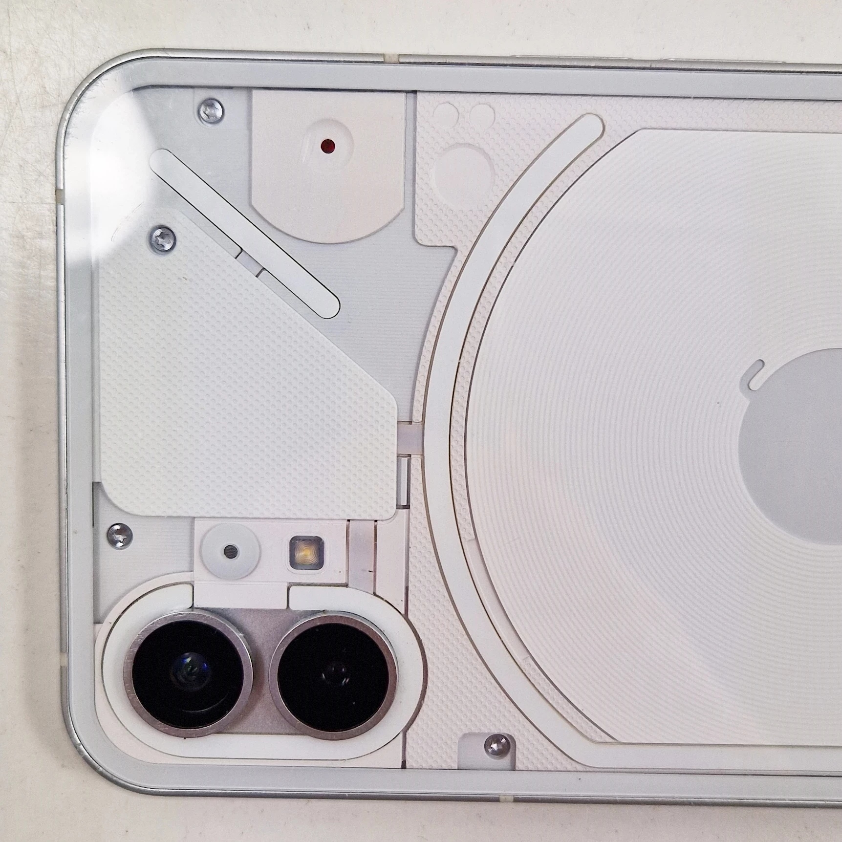 nothing-phone-1-12256-gb-5g-bialy-opis-system-operacyjny-4388-1