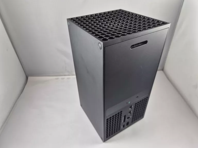 konsola-xbox-series-x-1tb-pad-kod-producenta-rrt-00008