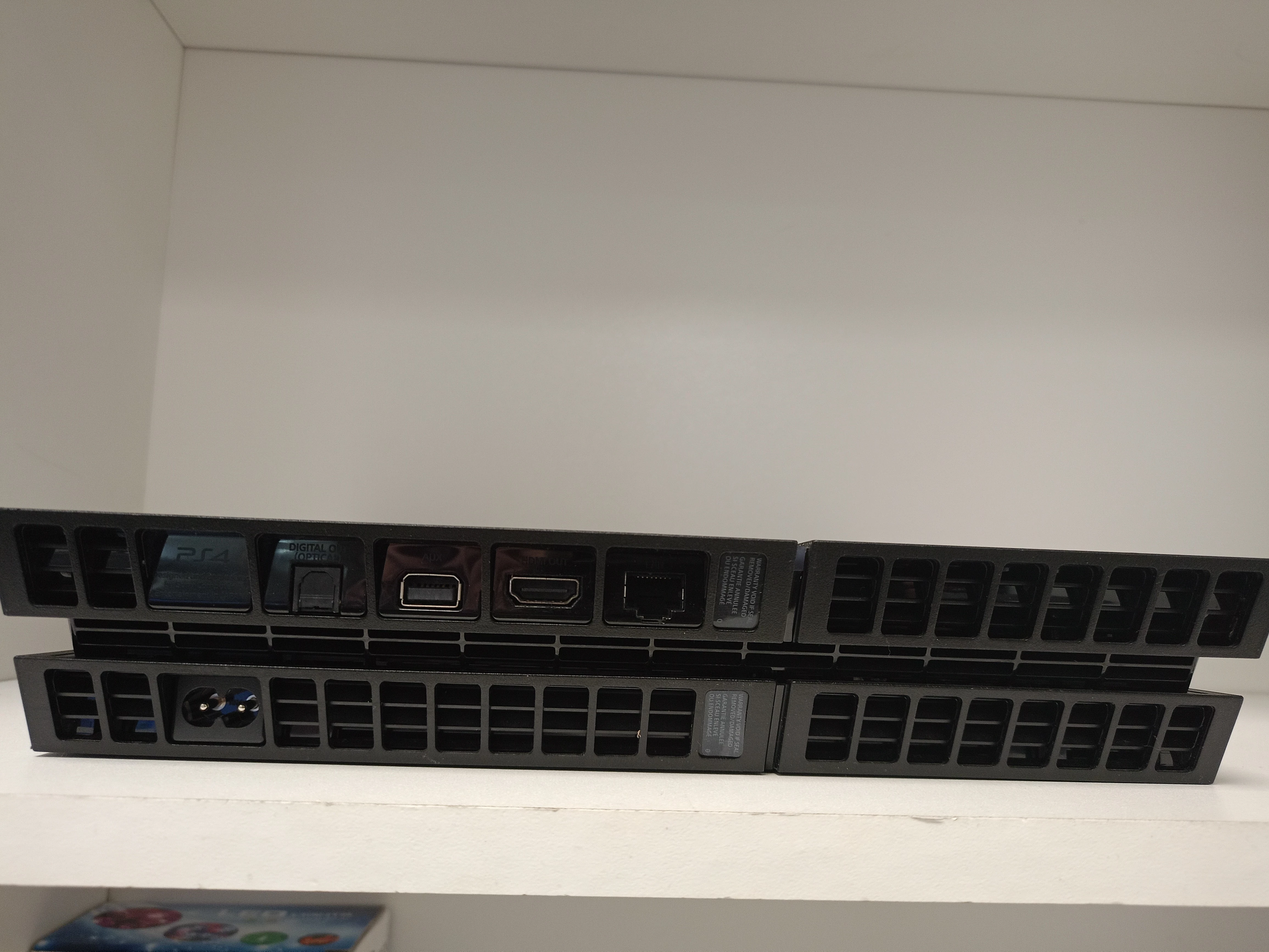 konsola-ps4-1tb-cuh-1216b-liczba-kontrolerow-w-zestawie-205994-225550