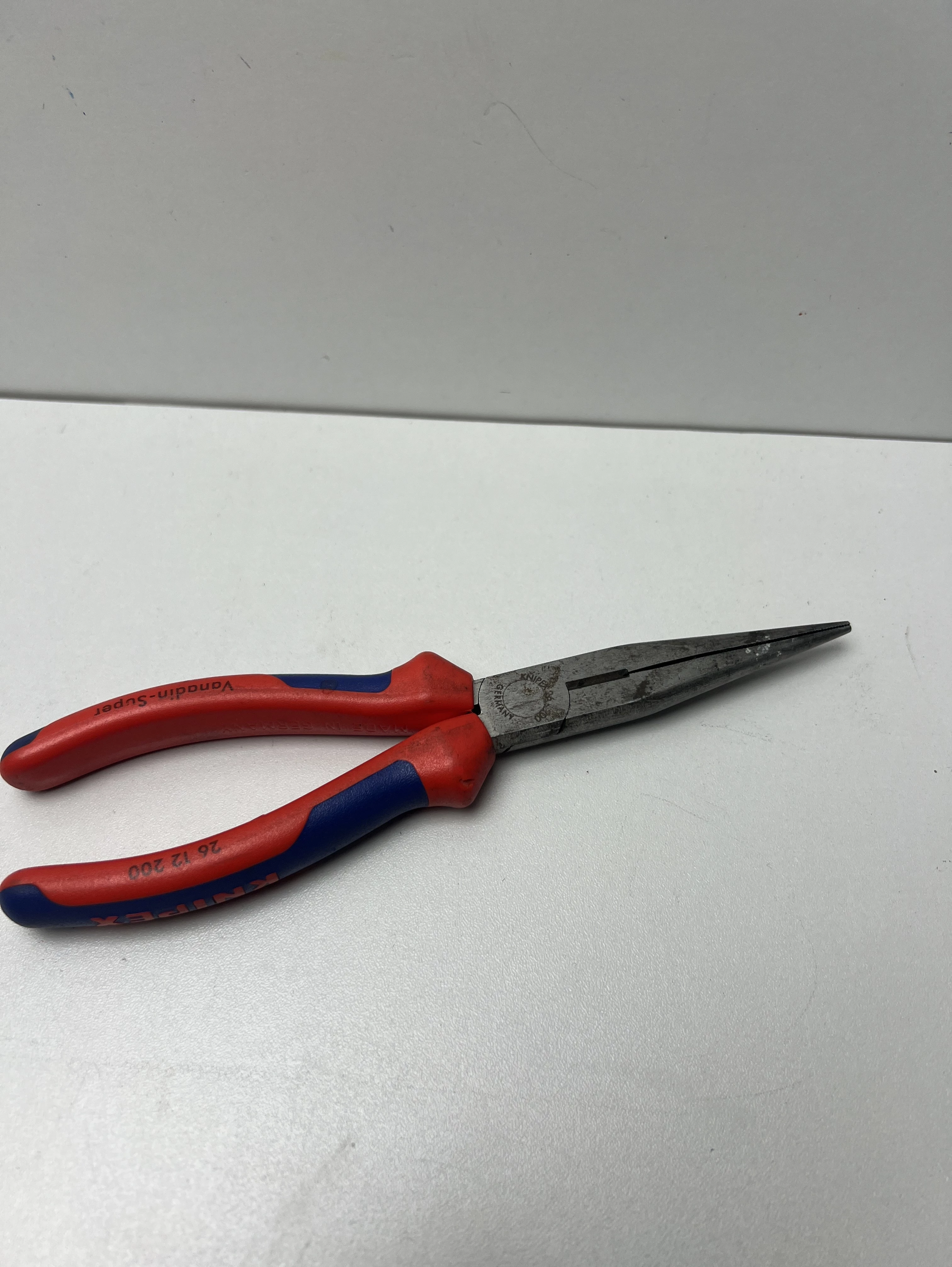 szczypce-tnace-wydluzone-bociani-dziob-200-mm-knipex-26-12-200-wroclawska-80-legnica