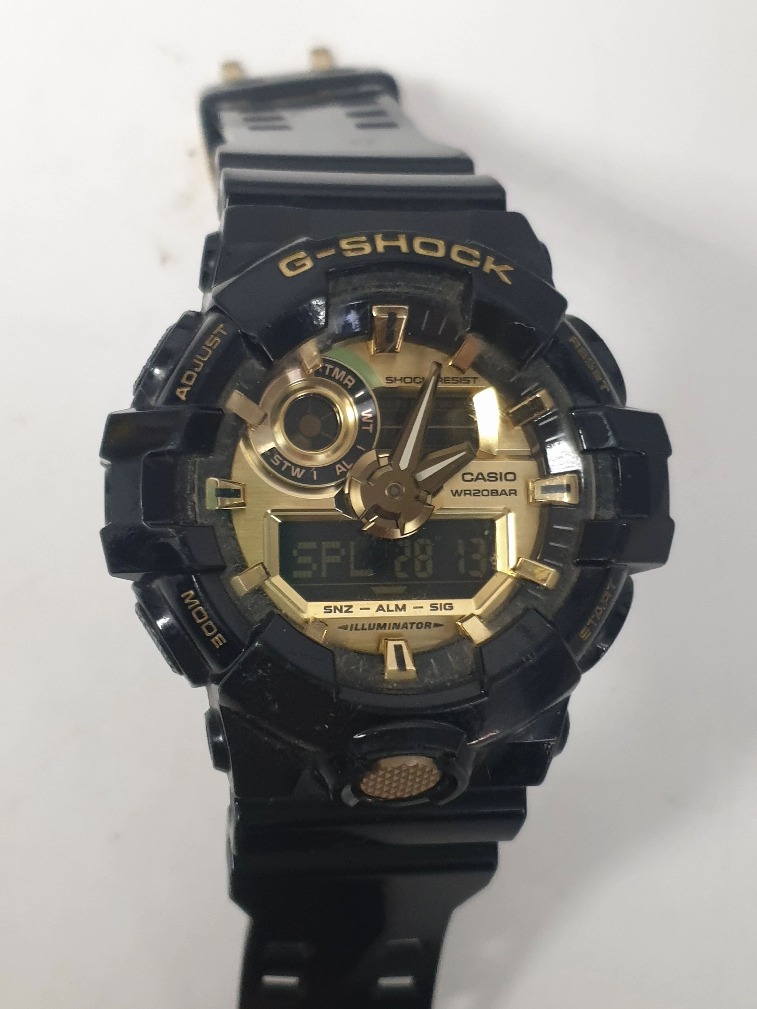 zegarek-meski-g-shock-casio-ga-710gb-material-paska-129219-10