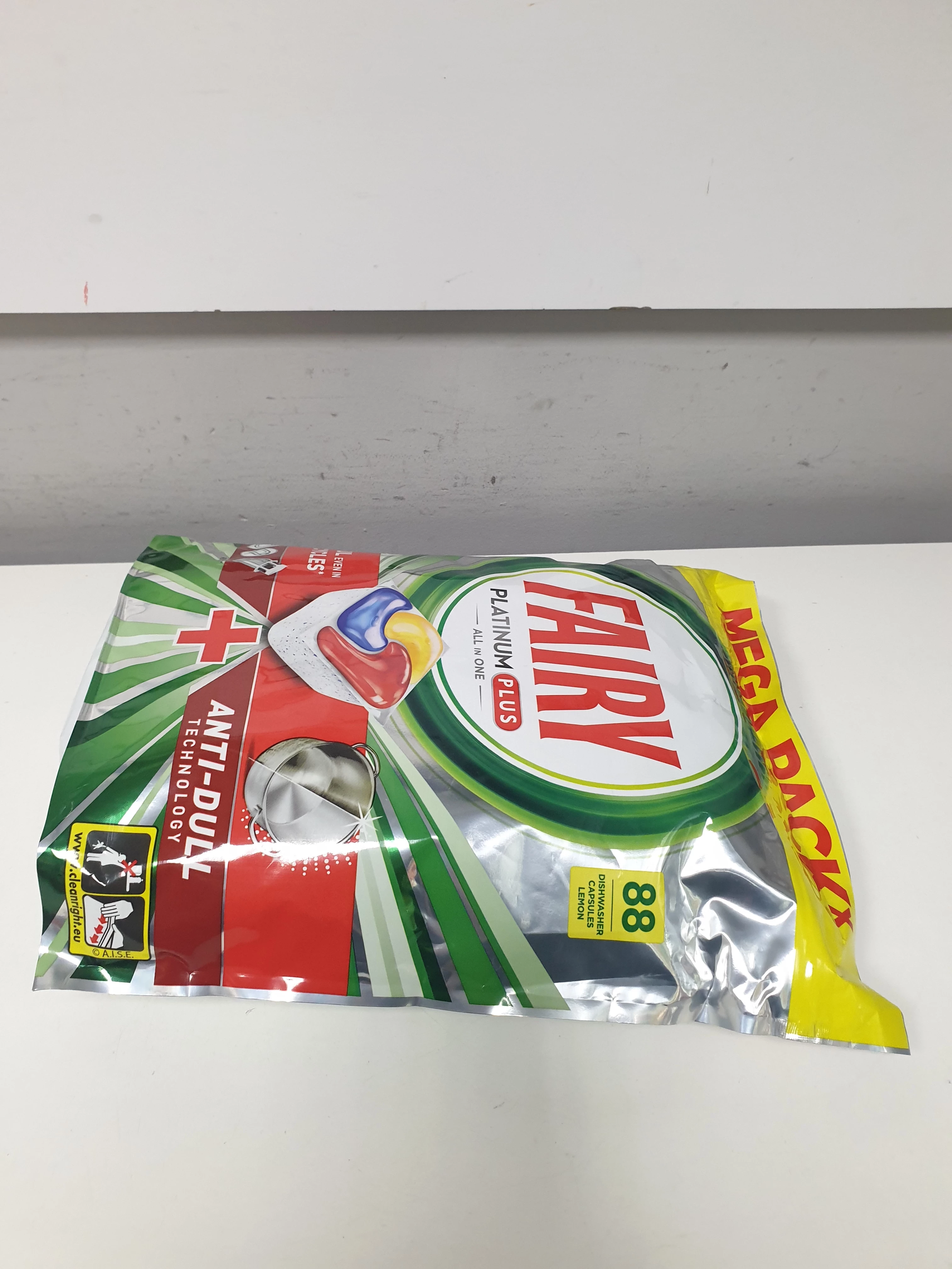 fairy-platinum-plus-kapsulki-do-zmywarki-88-szt-stan-11323-2