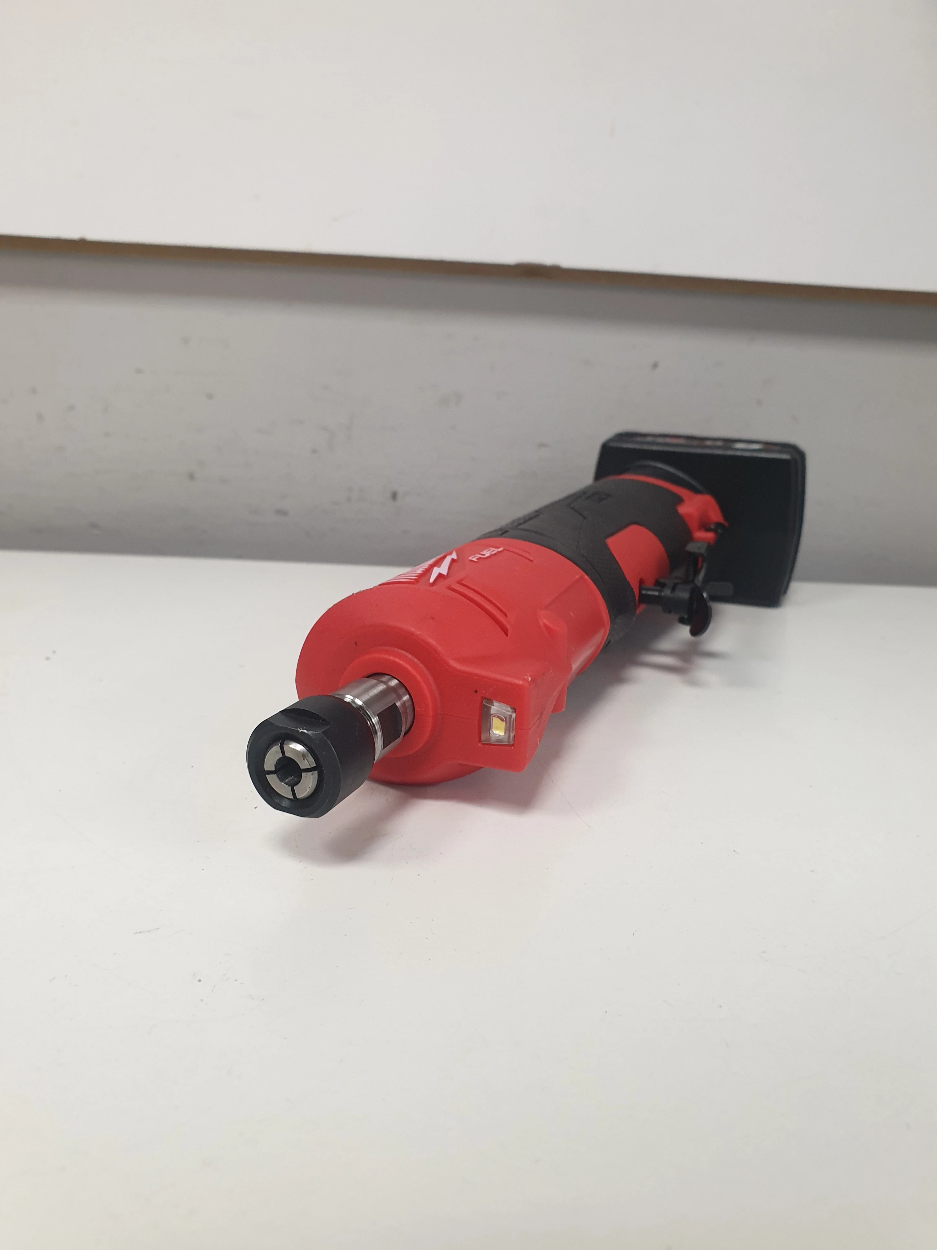 milwaukee-m12-fdgs-prosta-szlifierka-trzpieniowa-3-biegowa-12v-aku-60a-rodzaj-250123-1798305