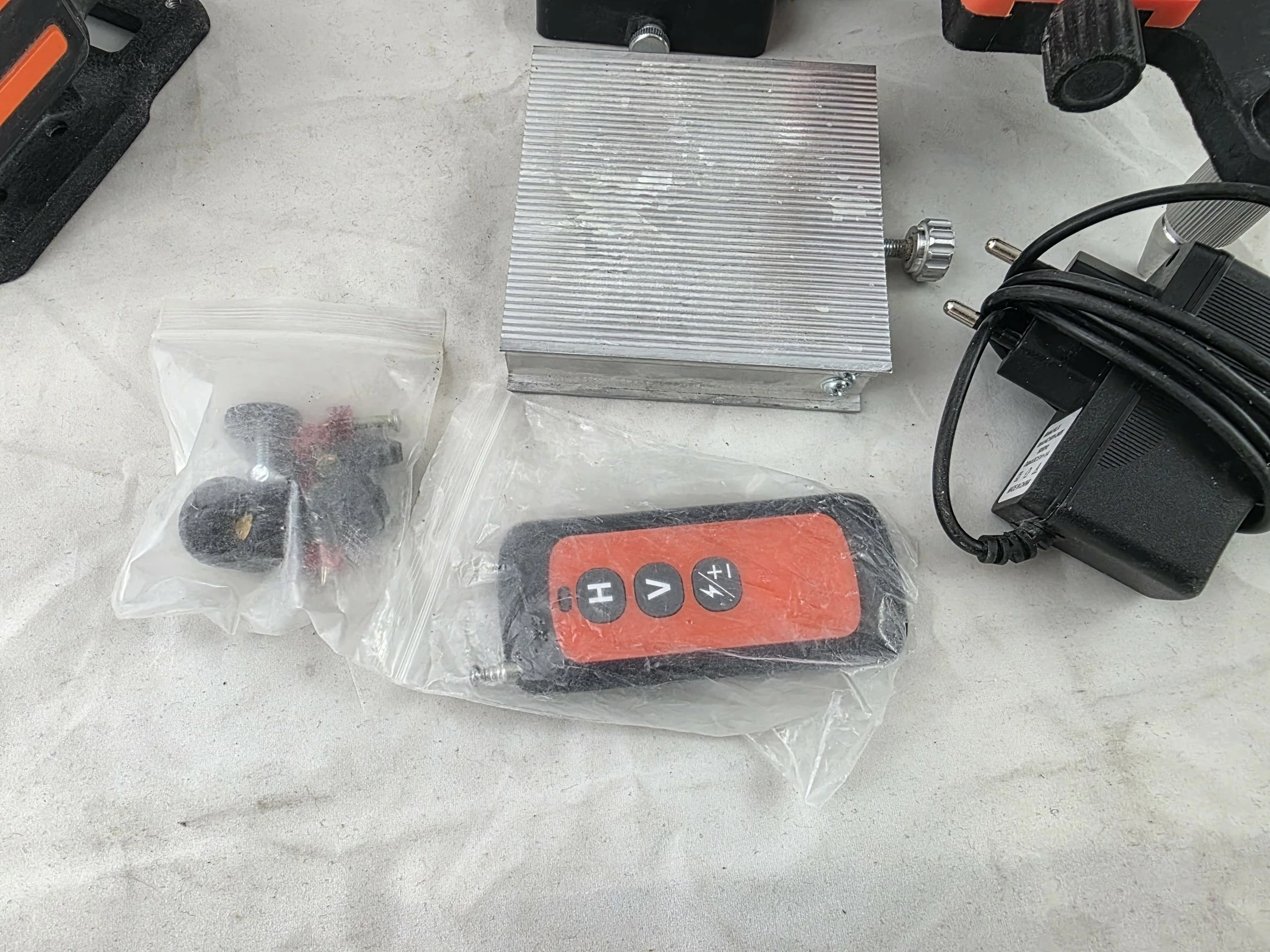 wertec-wt-6699s-laser-16-liniowy-z-elektroniczna-kompensacja-zielona-wiazk-kod-producenta-wt-6699s