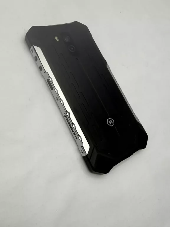 telefon-hammer-iron-3-lte-32gb-rynek-20-gostynin-fly
