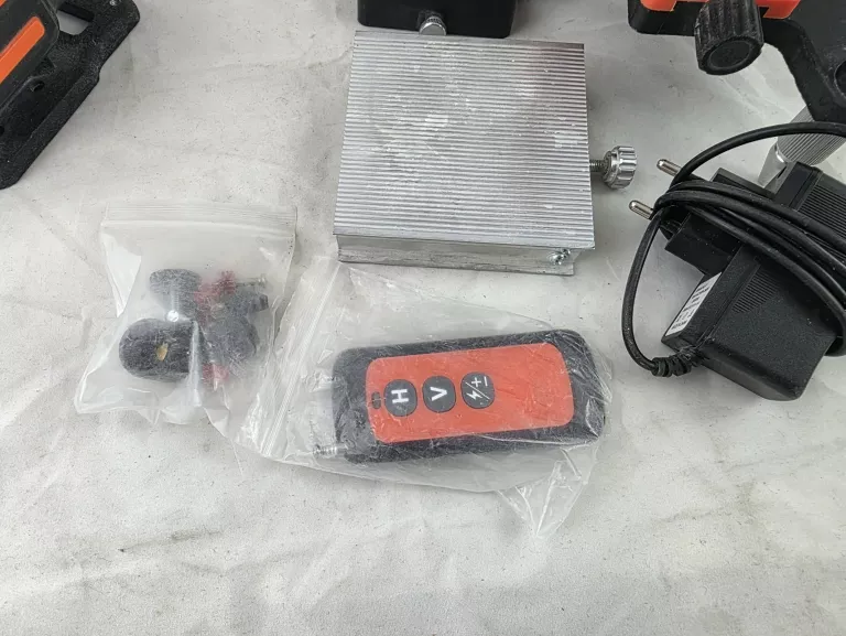 wertec-wt-6699s-laser-16-liniowy-z-elektroniczna-kompensacja-zielona-wiazk-kod-producenta-wt-6699s