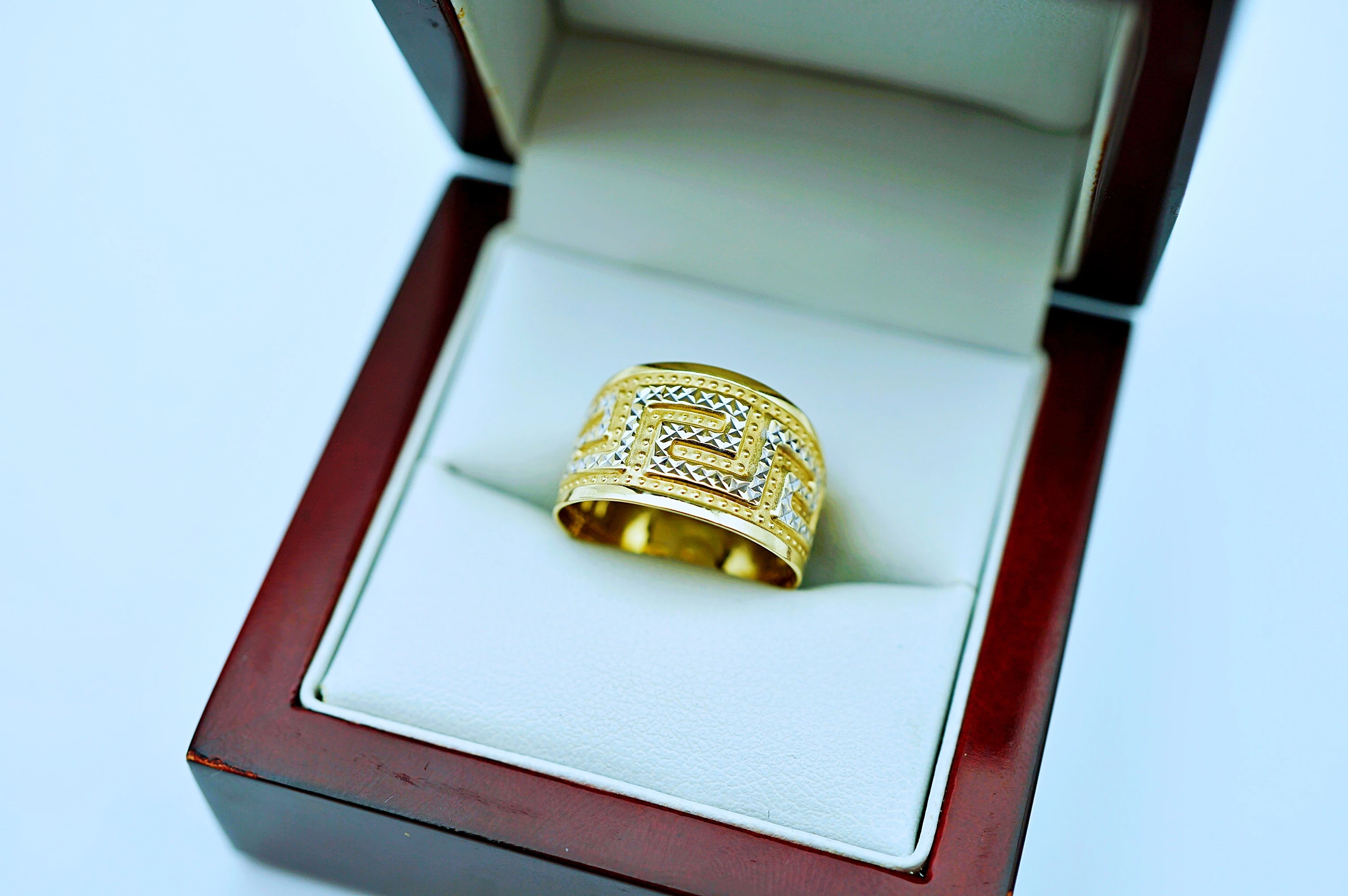 wyjatkowy-zloty-pierscionek-p585-14k-178gr-r15-rodzaj-2205-2