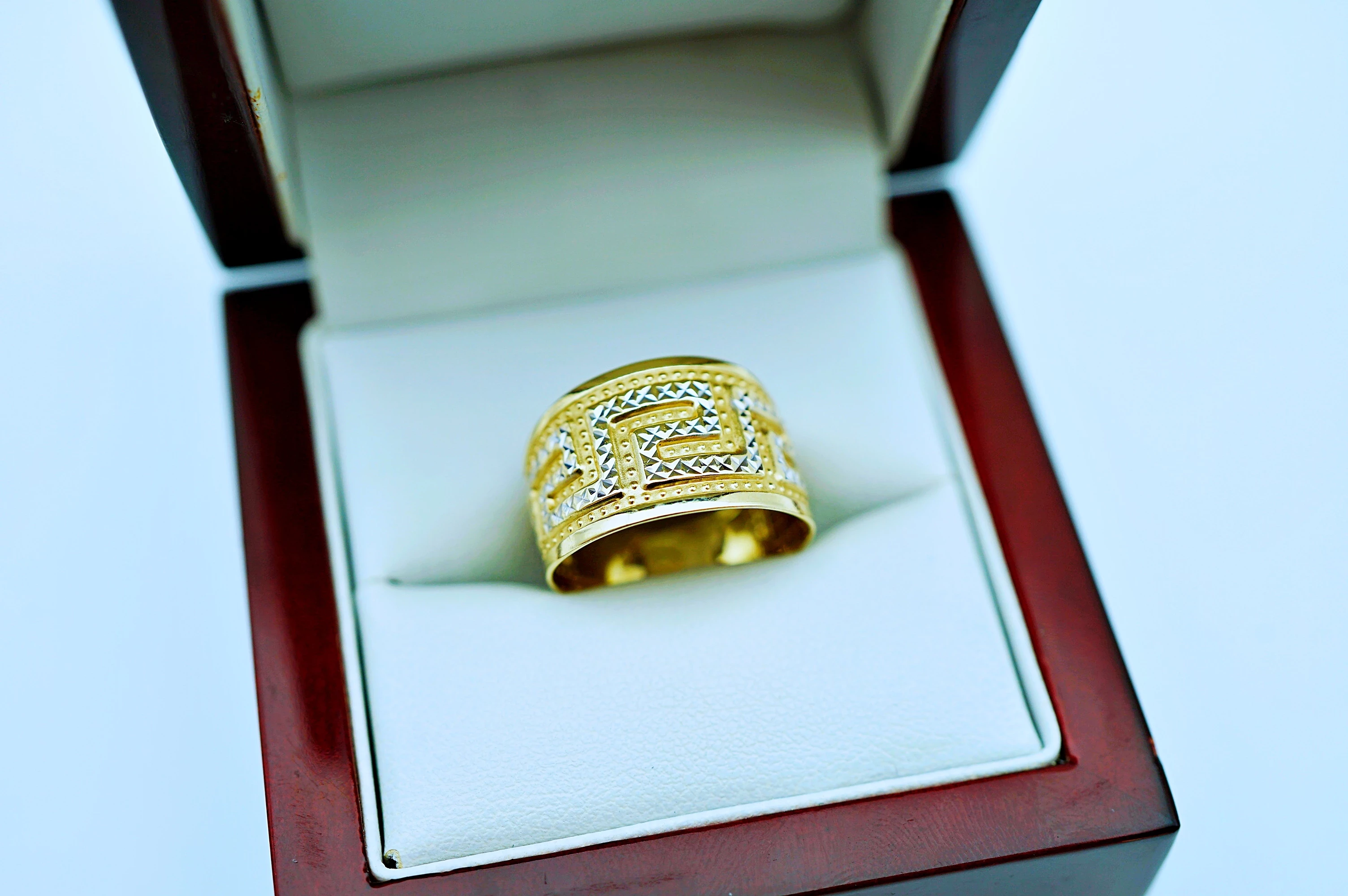 wyjatkowy-zloty-pierscionek-p585-14k-178gr-r15-stan-11323-2