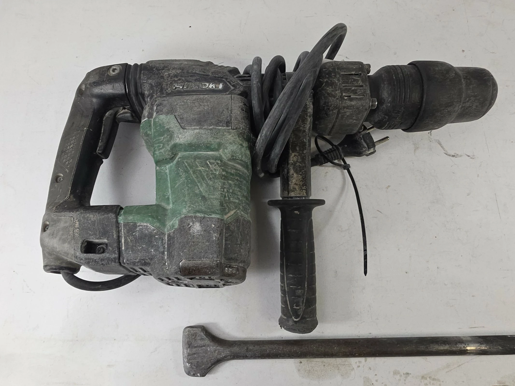 mlot-wyburzeniowy-hikoki-h41mb2-energia-udaru-710