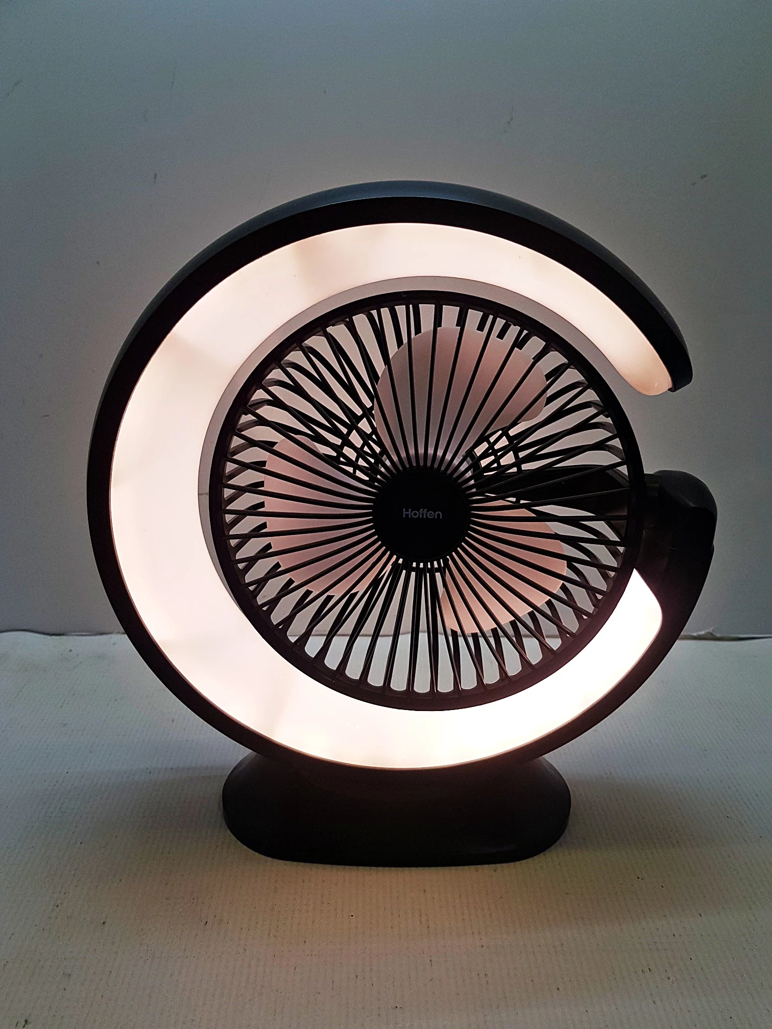 wentylator-z-podswietleniem-hoffen-ad-080358-pudelko-stan-11323-2