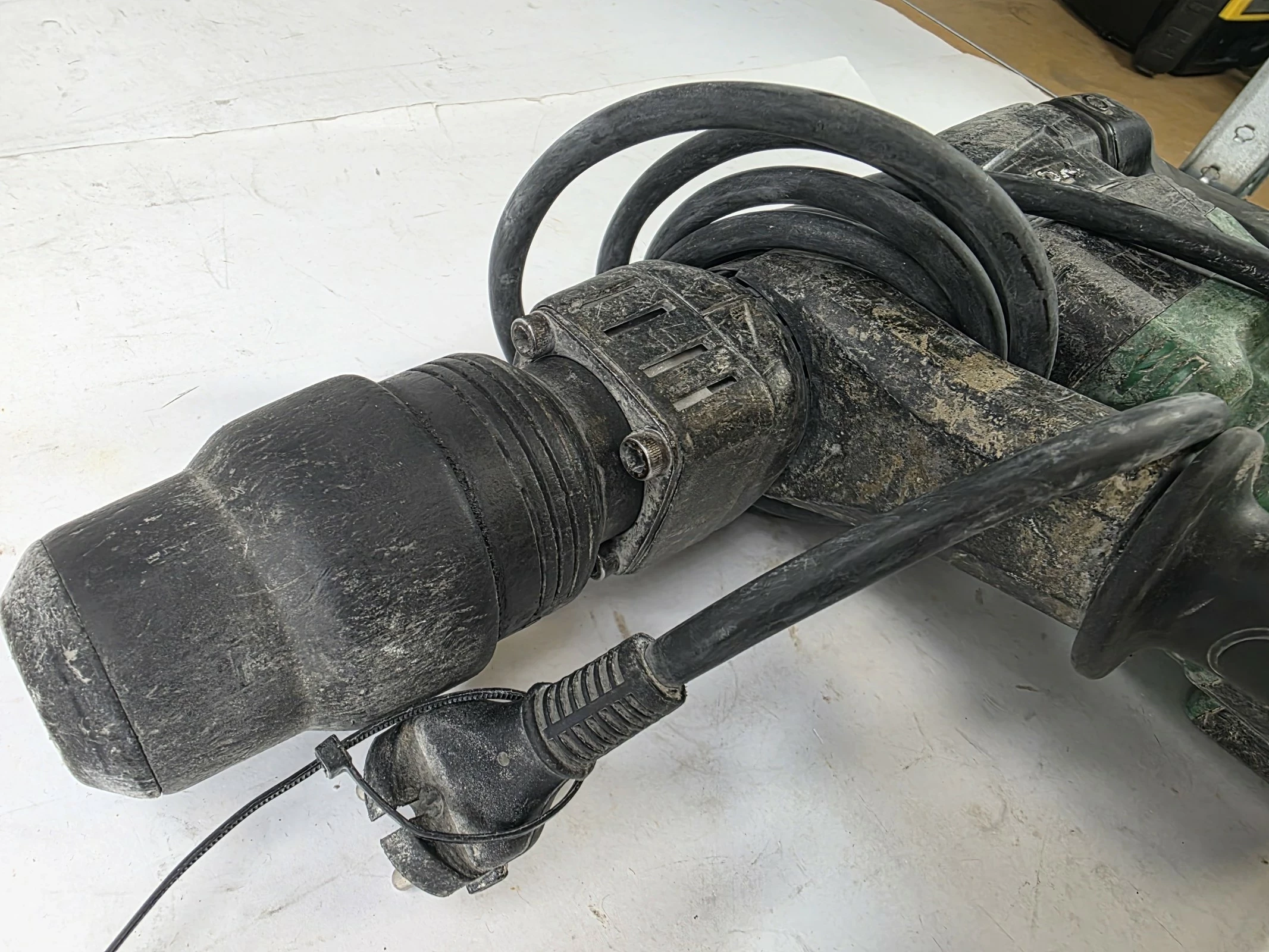 mlot-wyburzeniowy-hikoki-h41mb2-stan-11323-2