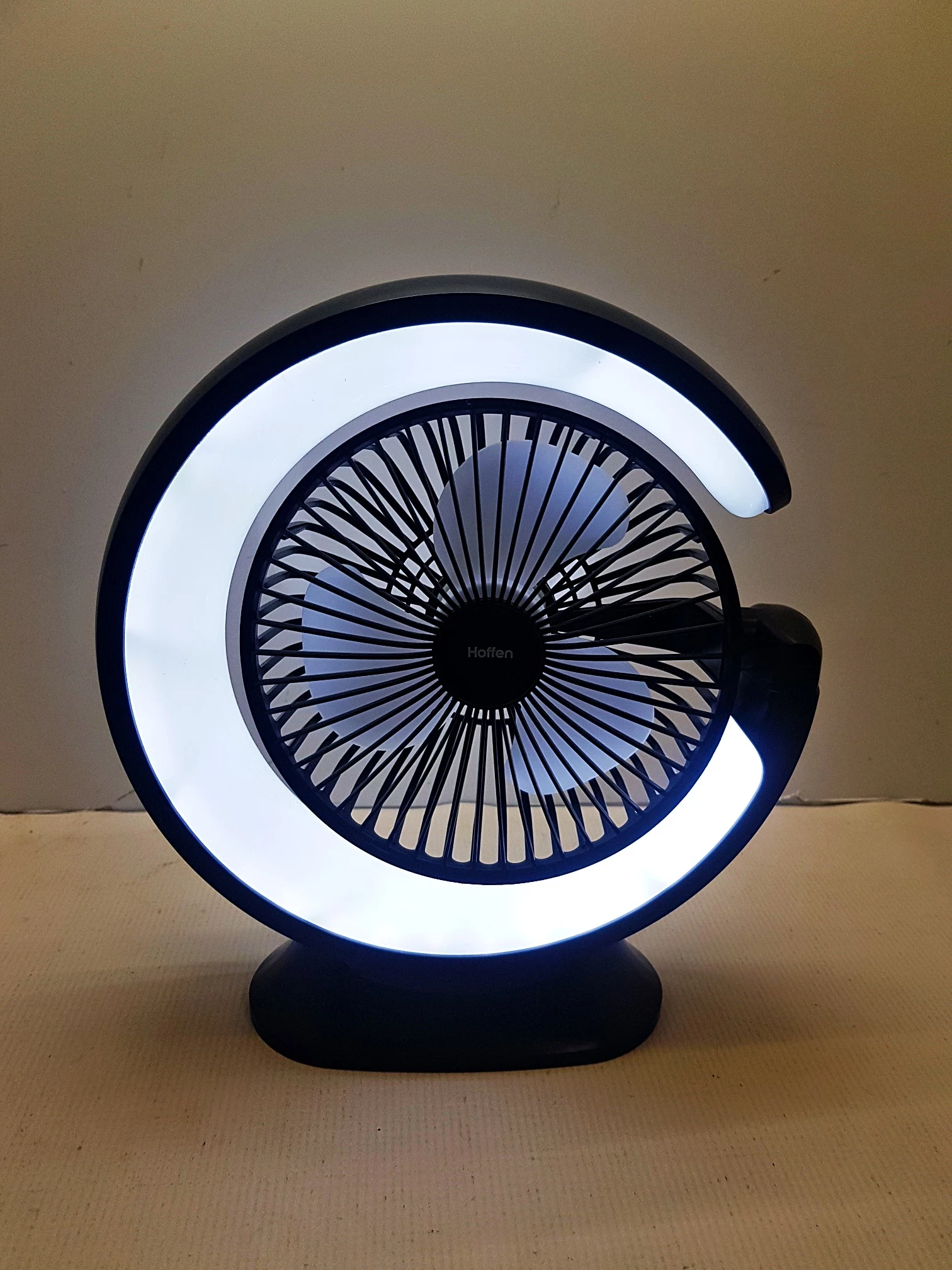 wentylator-z-podswietleniem-hoffen-ad-080358-pudelko-ean-gtin-5902983636816