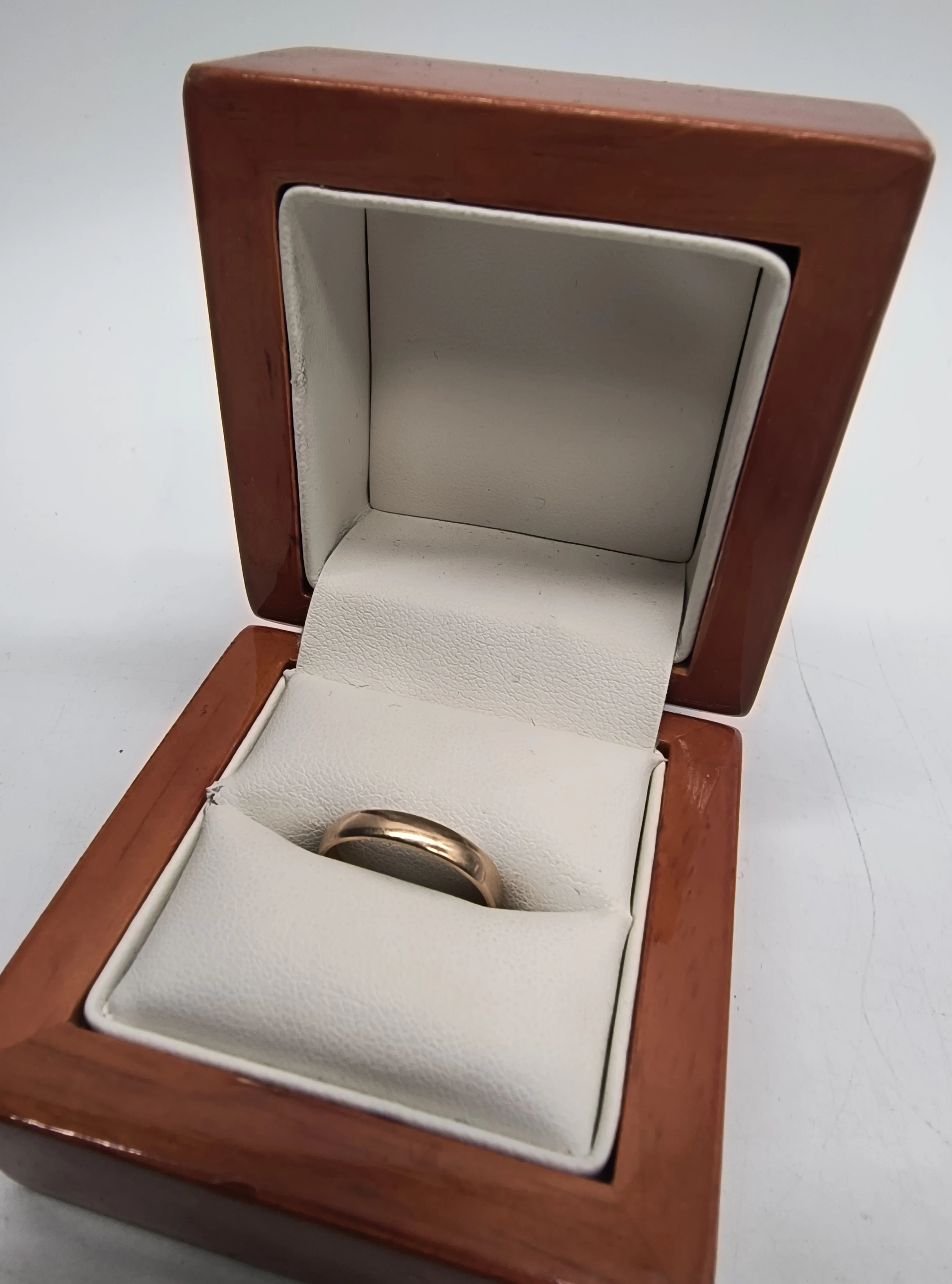 zlota-obraczka-14k585-174g-13r-armii-krajowej-26-walbrzych-sj