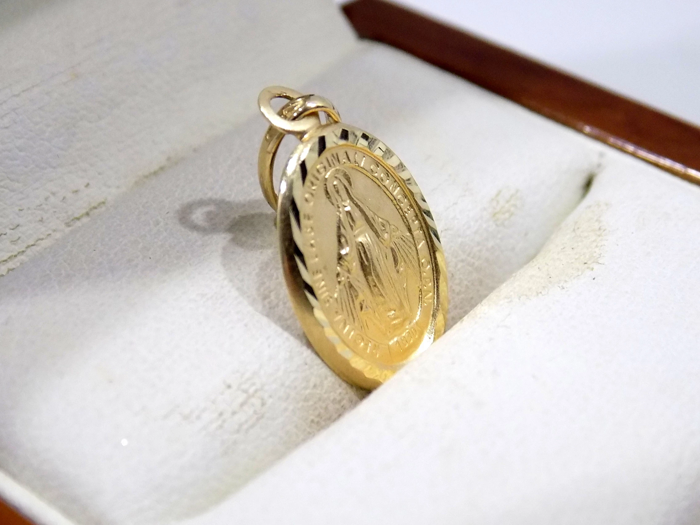 zlota-zawieszka-medalik-waga-okolo-076-g-proba-585-stan-11323-2