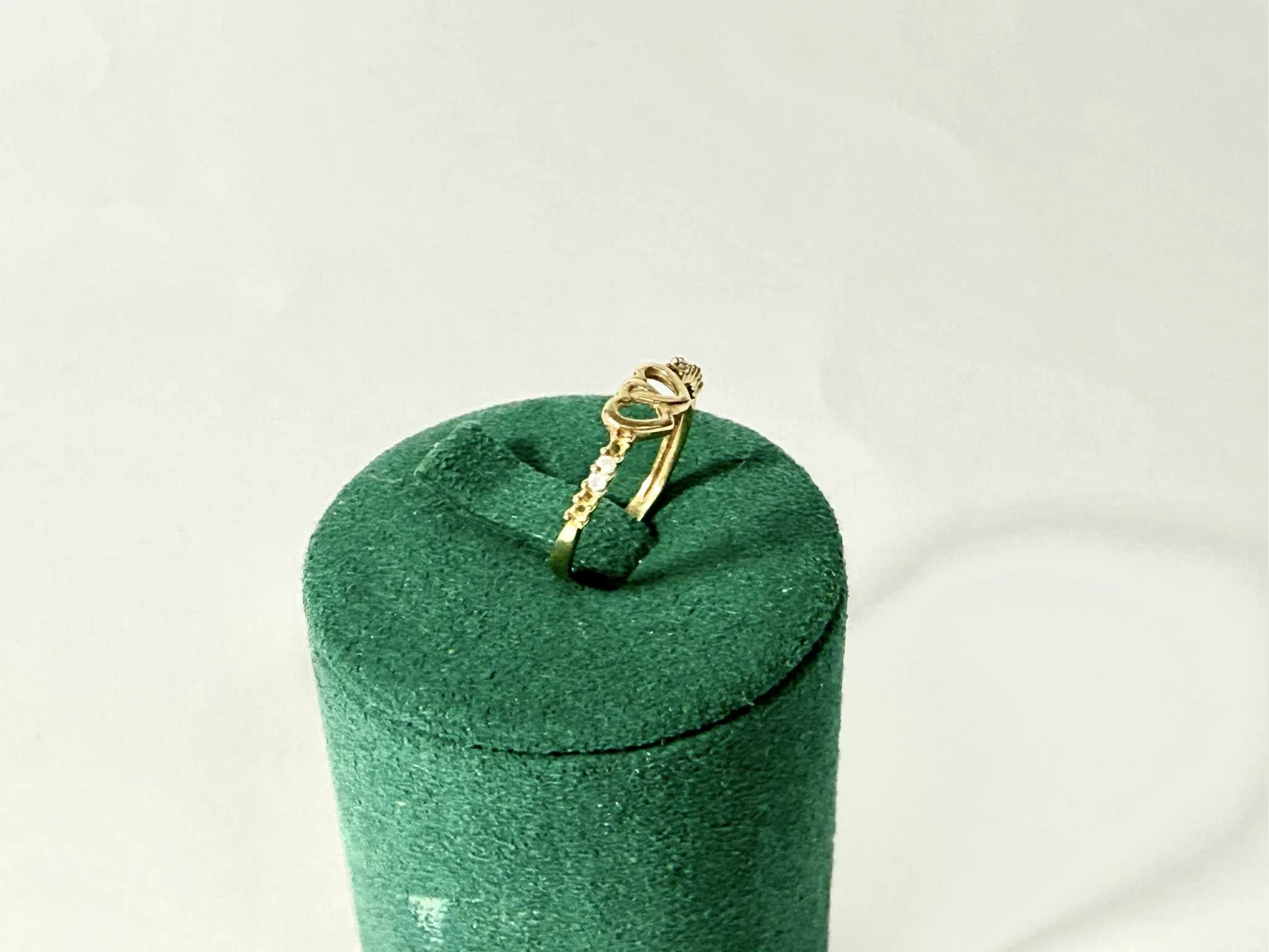 wyjatkowy-zloty-pierscionek-pr-333-waga-084-rozmiar-9-waga-084