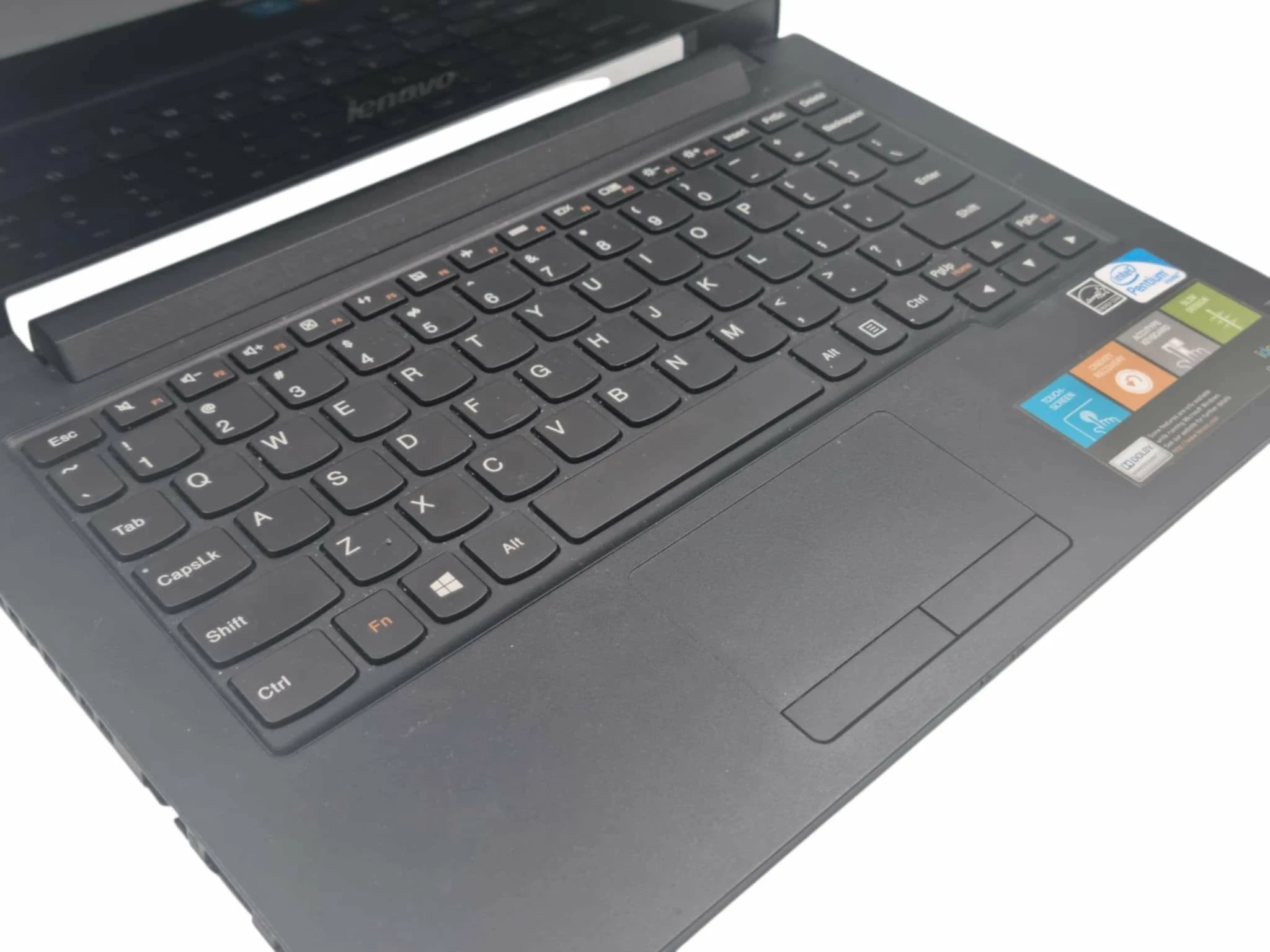 laptop-lenovo-dotykowy-ideapad-s210-touch-i3-3217u-4-gb-ram-64-gb-hdd-przekatna-ekranu-1160