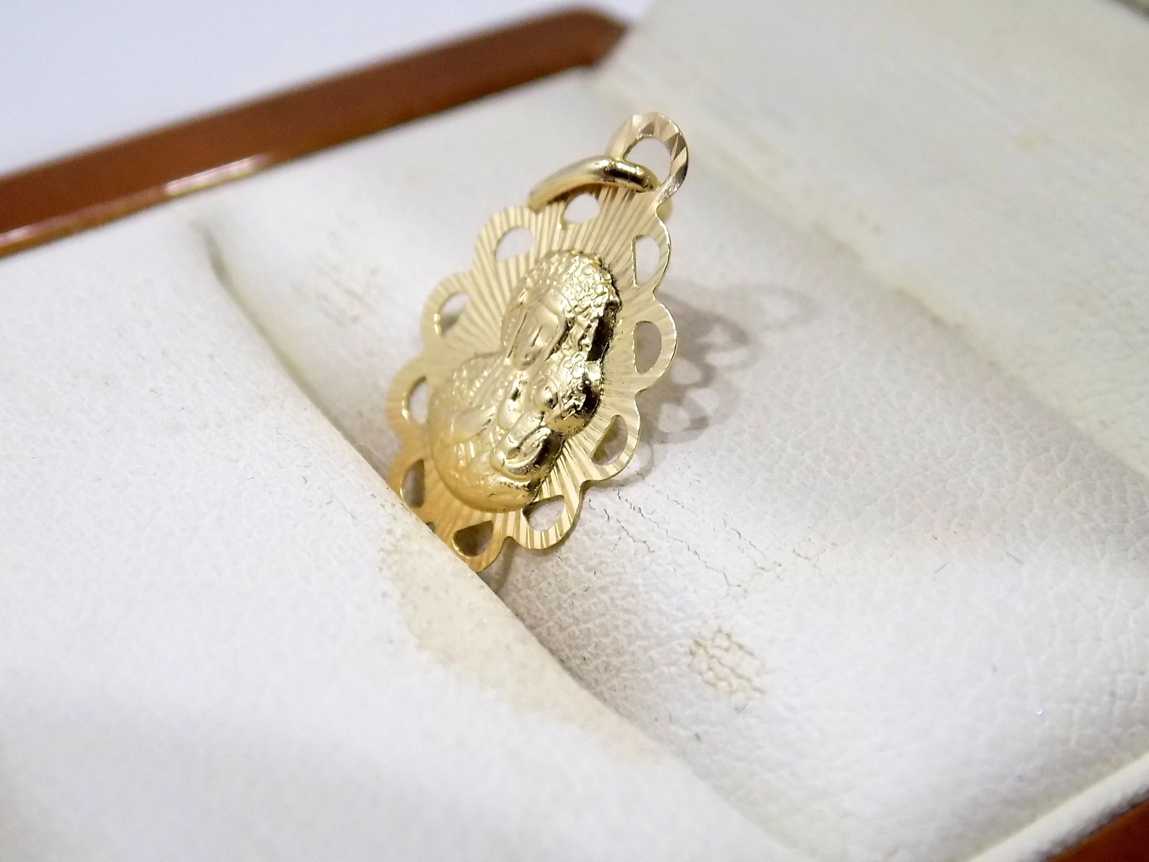 zlota-zawieszka-maria-waga-okolo-061g-proba-585-stan-11323-2