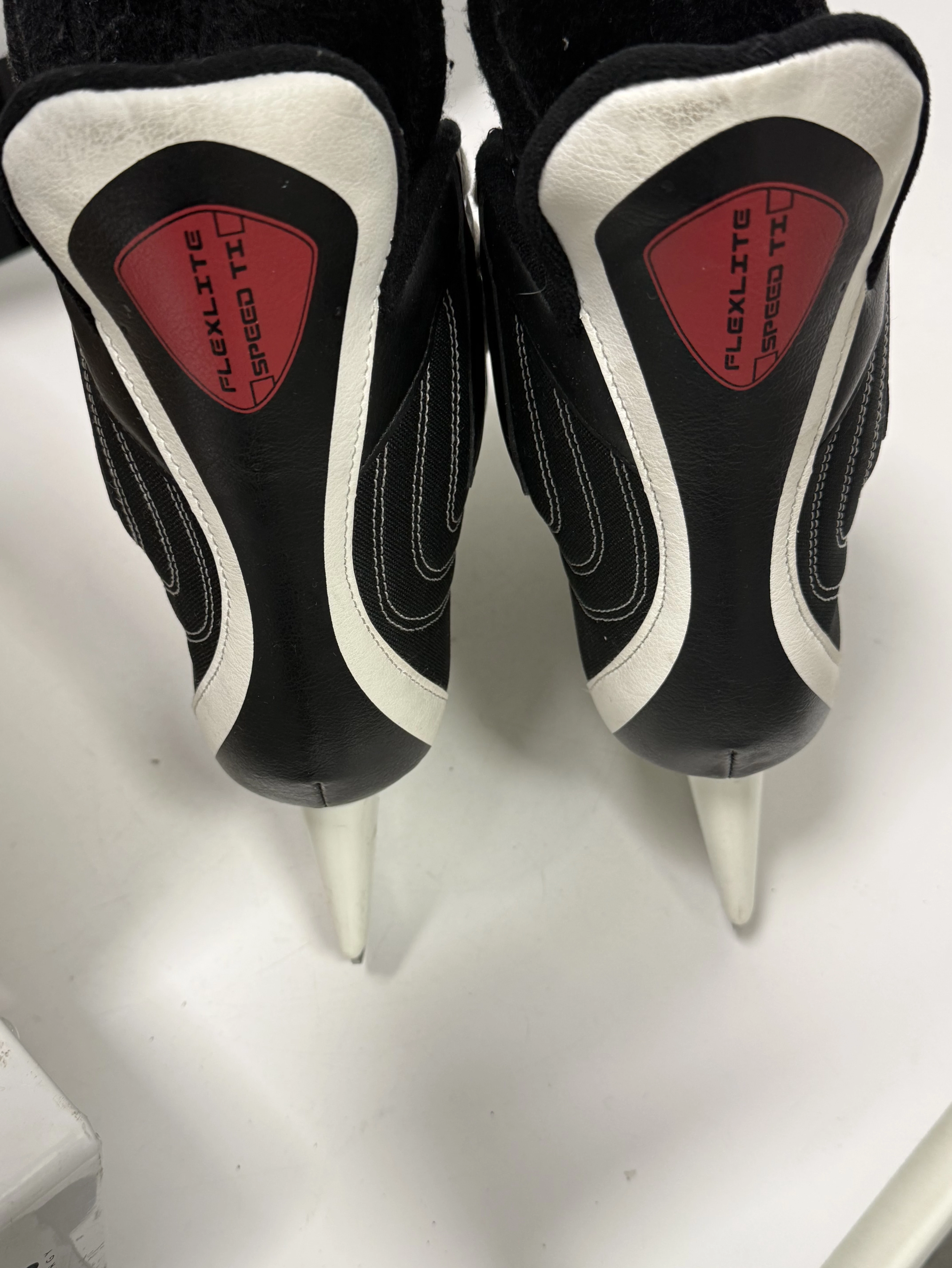 lyzwy-hokejowe-bauer-stan-11323-2