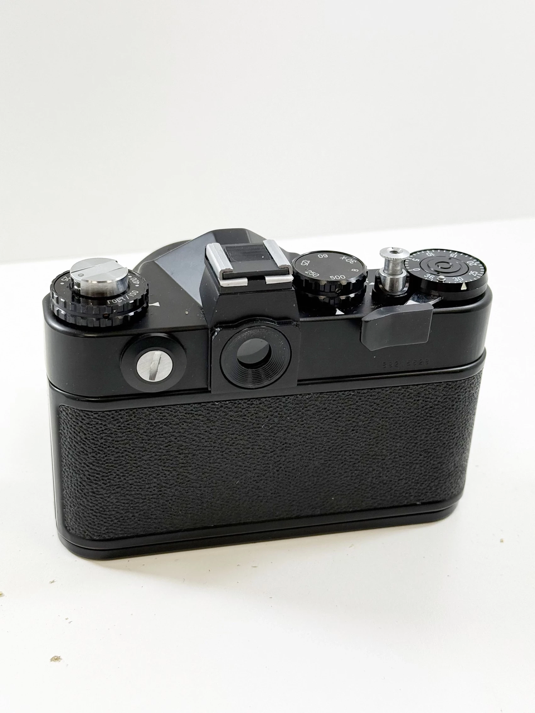 aparat-zenit-12xp-obiektyw-helios-44m-4-lampa-blyskowapokrowiectorb-stan-11323-2