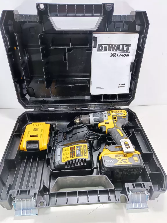 wkretarka-udarowa-dewalt-dcd796p2-walizka-jak-no-wa-2x-akku-stan-11323-2