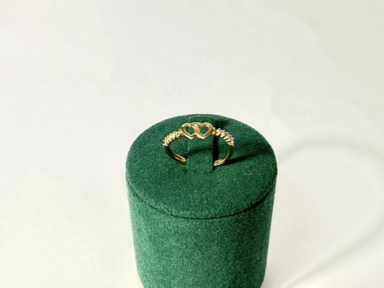 wyjatkowy-zloty-pierscionek-pr-333-waga-084-rozmiar-9-glogowska-1a-gora