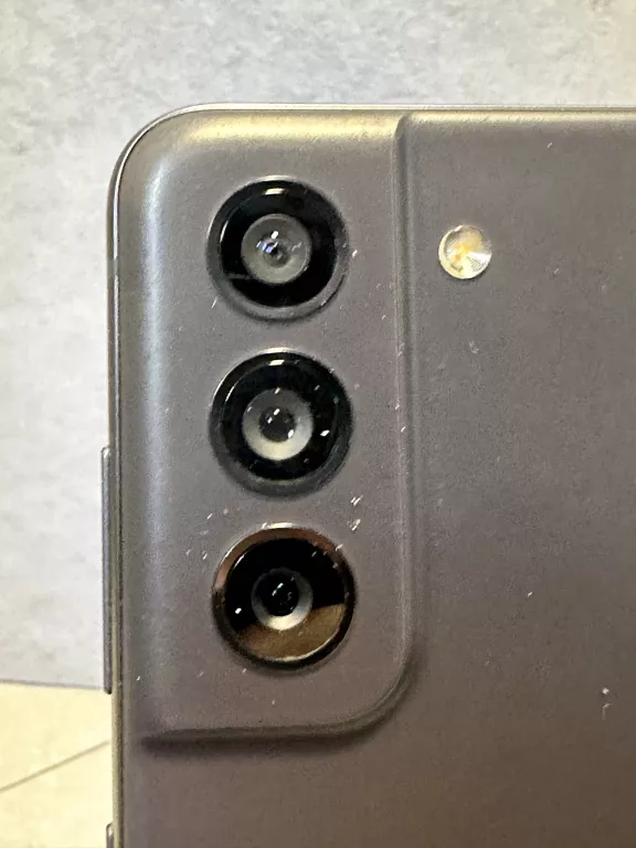 telefon-samsung-galaxy-s21-fe-5g-6128gb-521-kod-producenta-sm-g990bzafeue