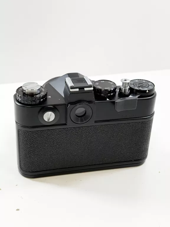 aparat-zenit-12xp-obiektyw-helios-44m-4-lampa-blyskowapokrowiectorb-stan-11323-2