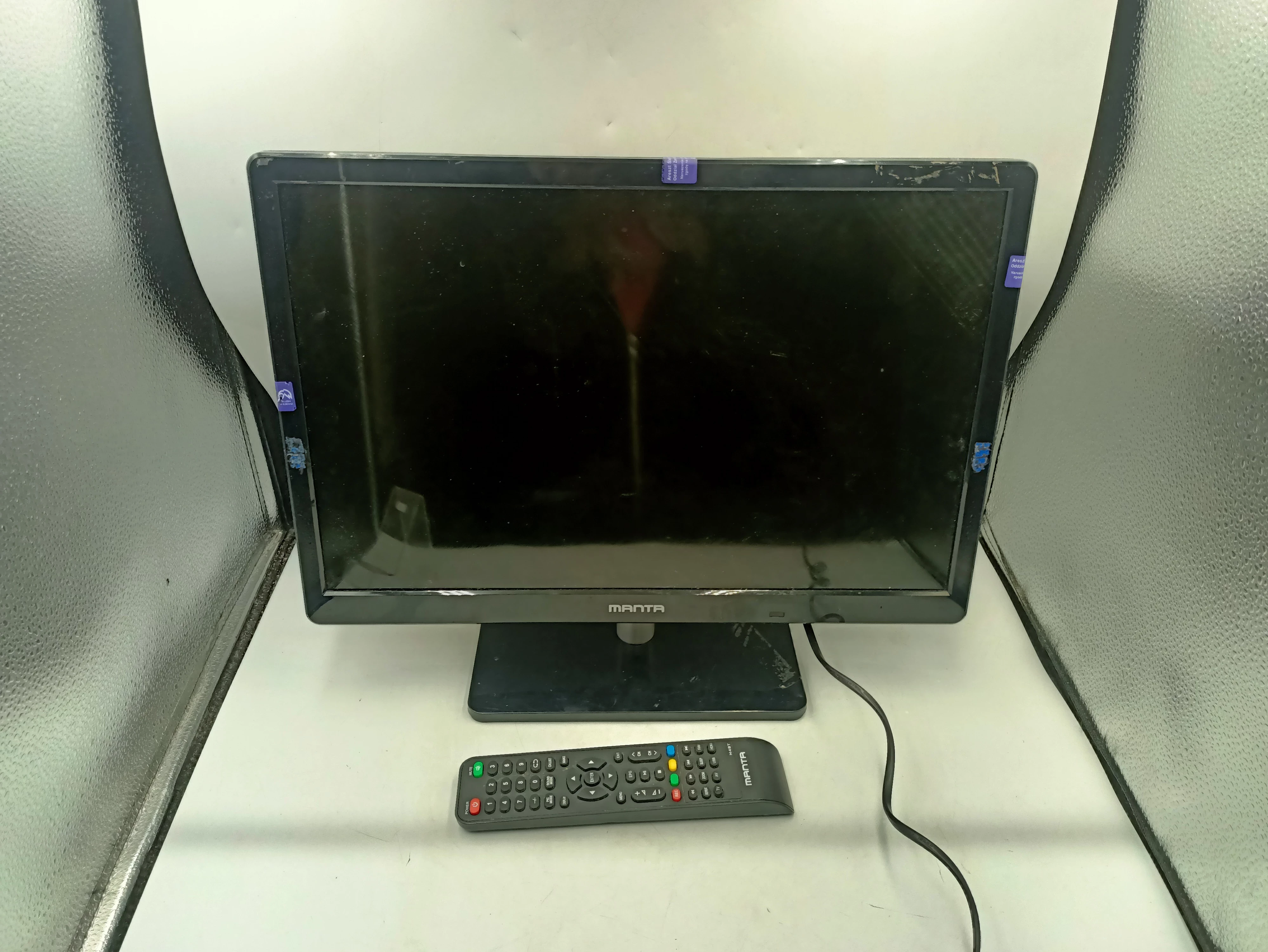 telewizor-manta-19lfn88l-dekoder-cabletech-urz0336b-format-hd-129294-2