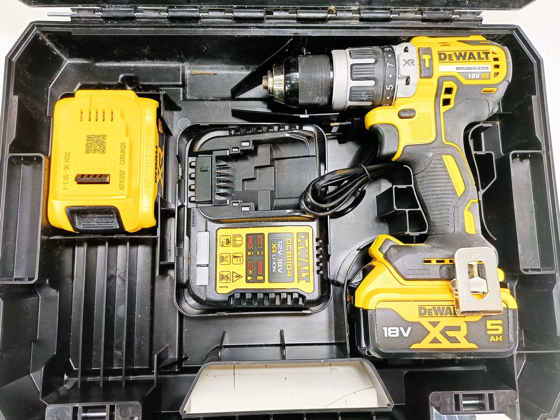 wkretarka-udarowa-dewalt-dcd796p2-walizka-jak-no-wa-2x-akku-partyzantow-2-jedrzejow-palladium