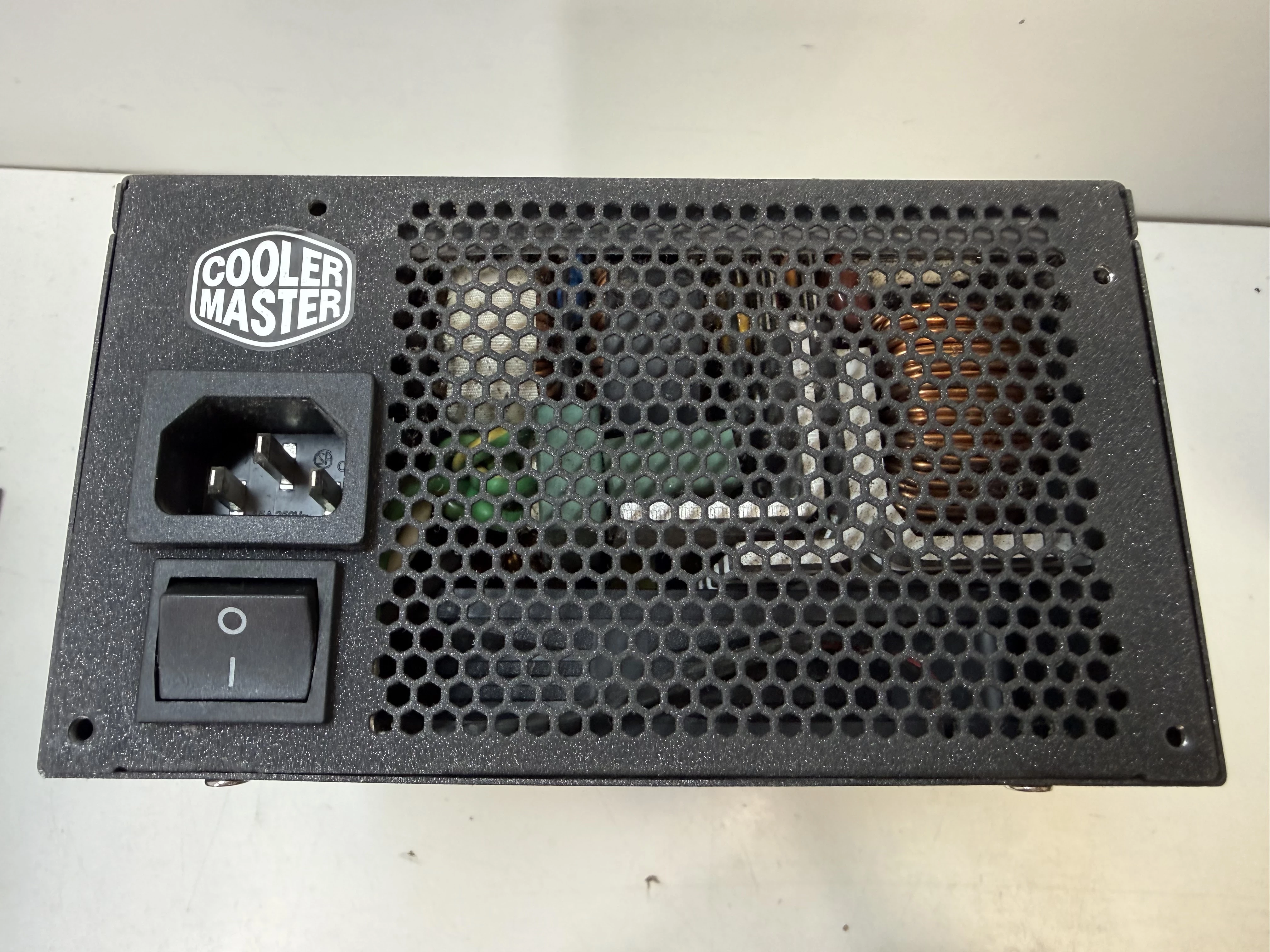 zasilacz-cooler-master-silent-pro-hybrid-850w-stan-11323-2