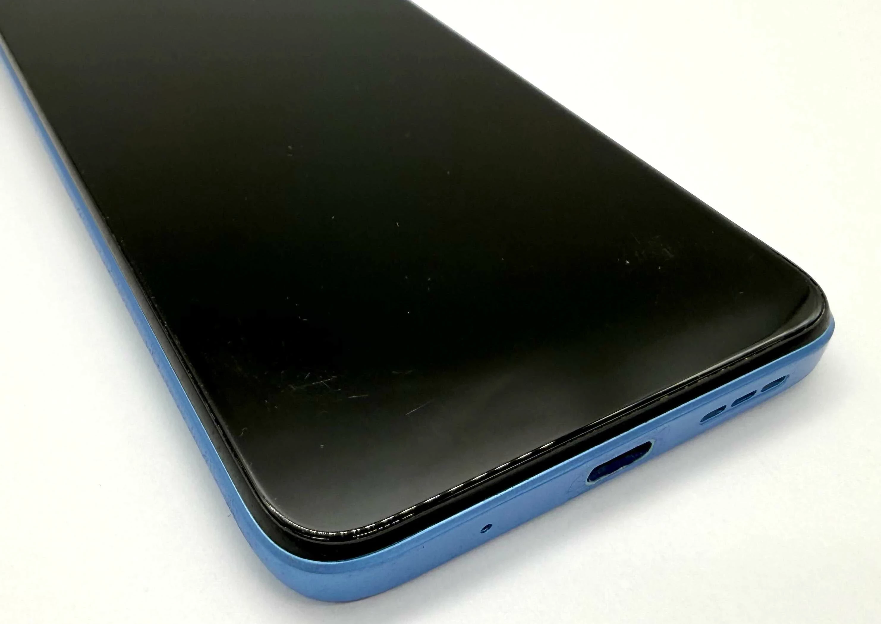 telefon-xiaomi-redmi-10-464gb-pudelko-system-operacyjny-4388-1