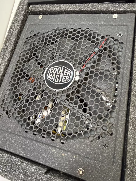 zasilacz-cooler-master-silent-pro-hybrid-850w-model-v750s