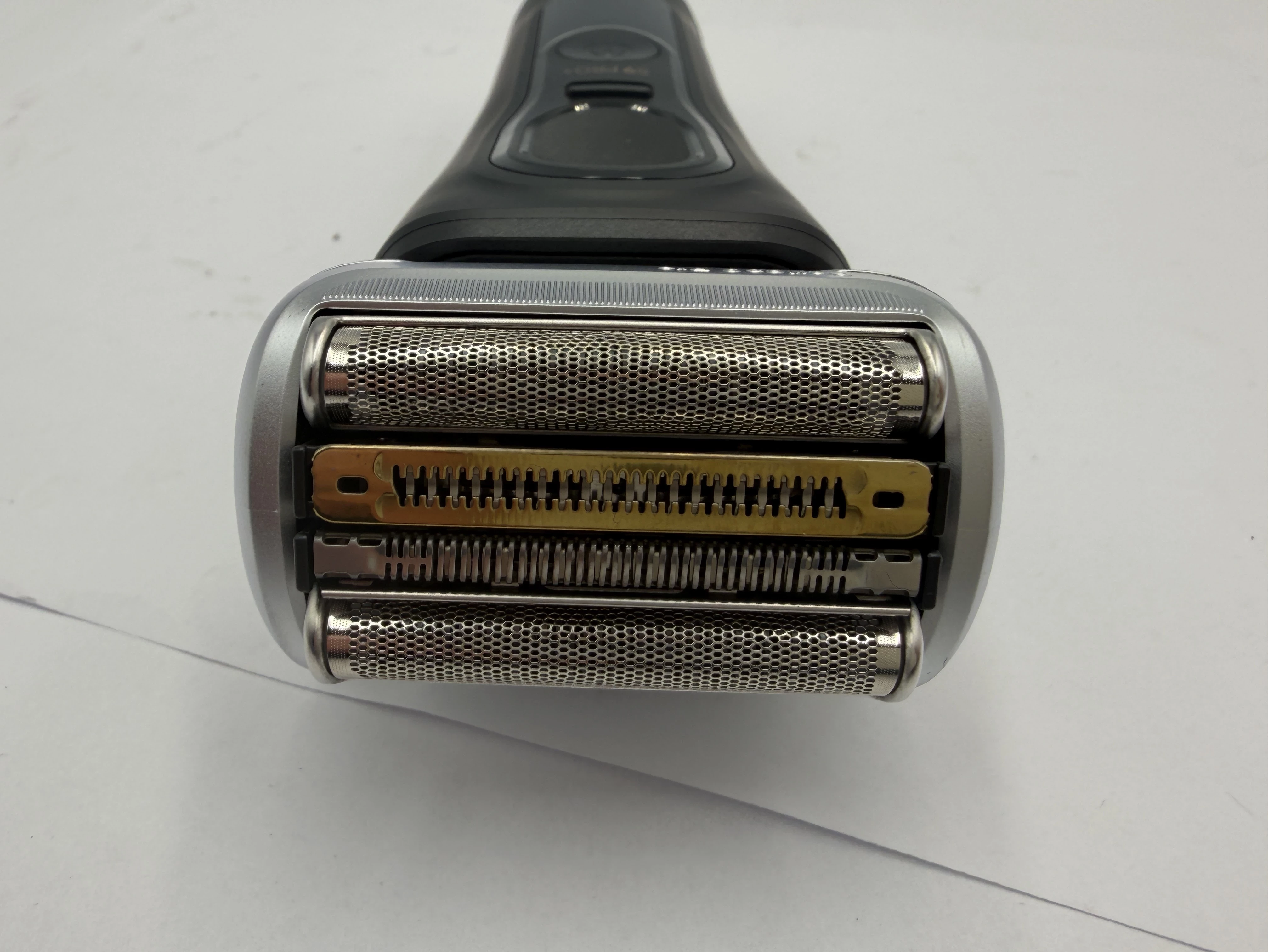 maszynka-do-golenia-braun-series-9-pro-9510s-typ-612-2