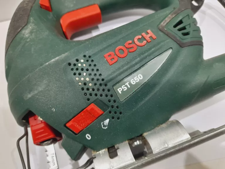 wyrzynarka-bosch-pst650-mocowanie-brzeszczotu-205041-222245