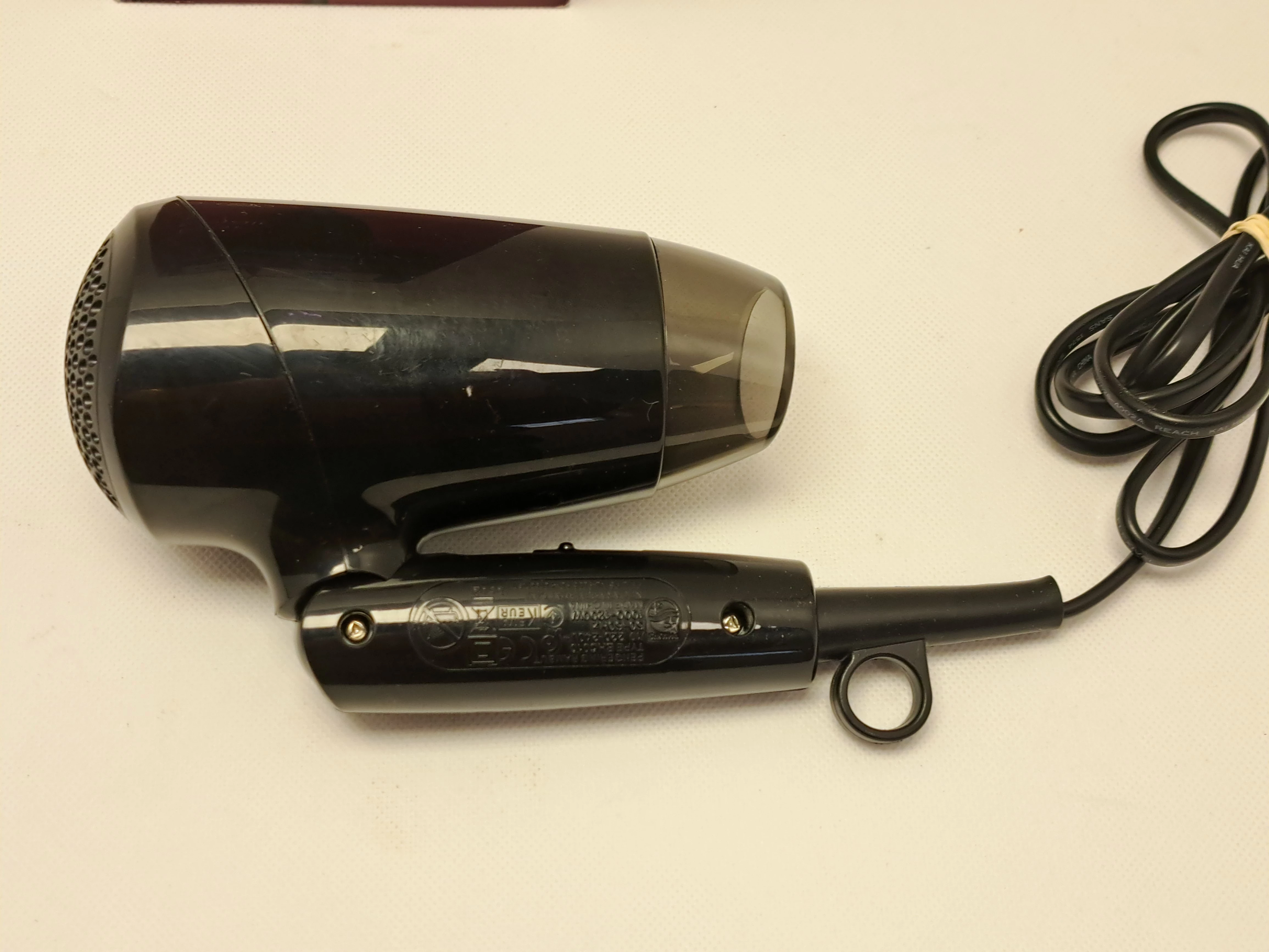 suszarka-suszarka-philips-bhc010-liczba-zakresow-temperatury-3