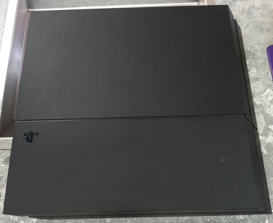 konsola-ps4-fat-500gb-pad-okablowanie-kod-producenta-cuh-1004a