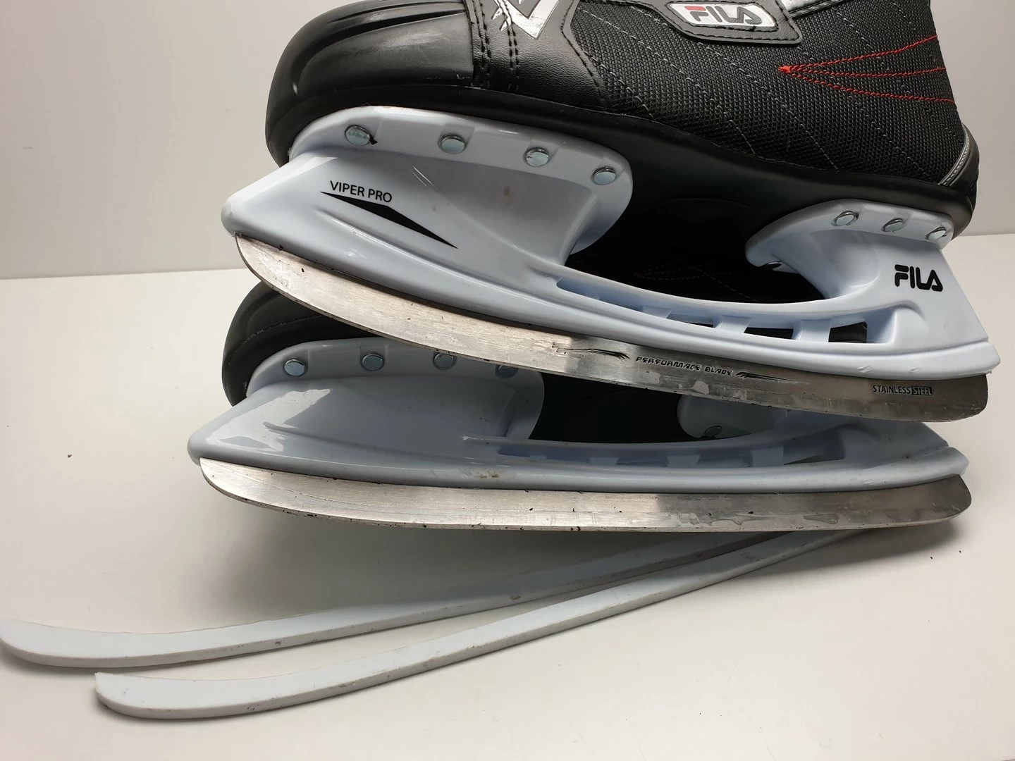 lyzwy-hokejowe-meskie-fila-viper-hc-czarne-r44-product-id-dc94a07a-322c-4422-892e-9ad3845a3223