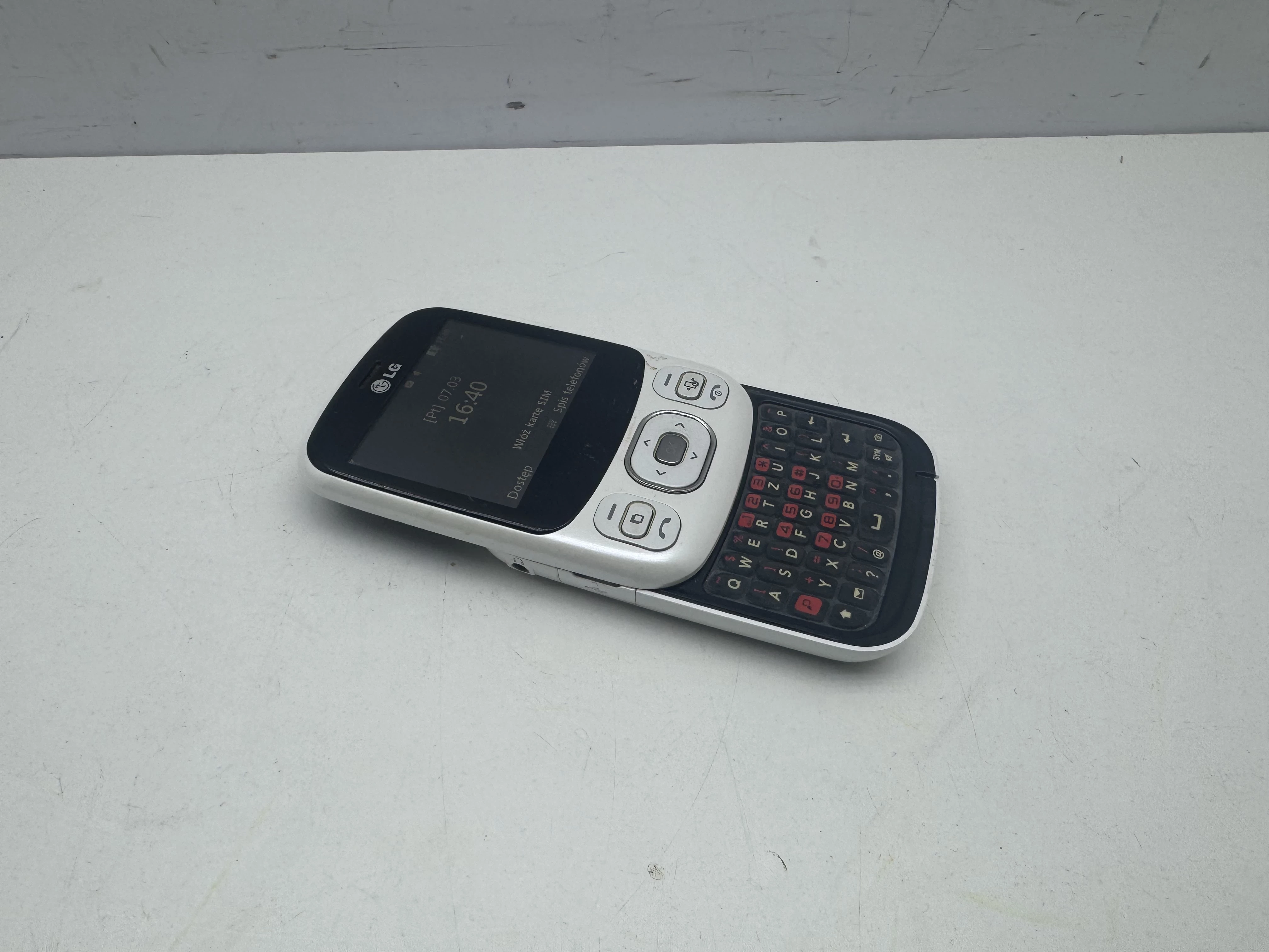 telefon-lg-c320-ean-gtin-8806084990099
