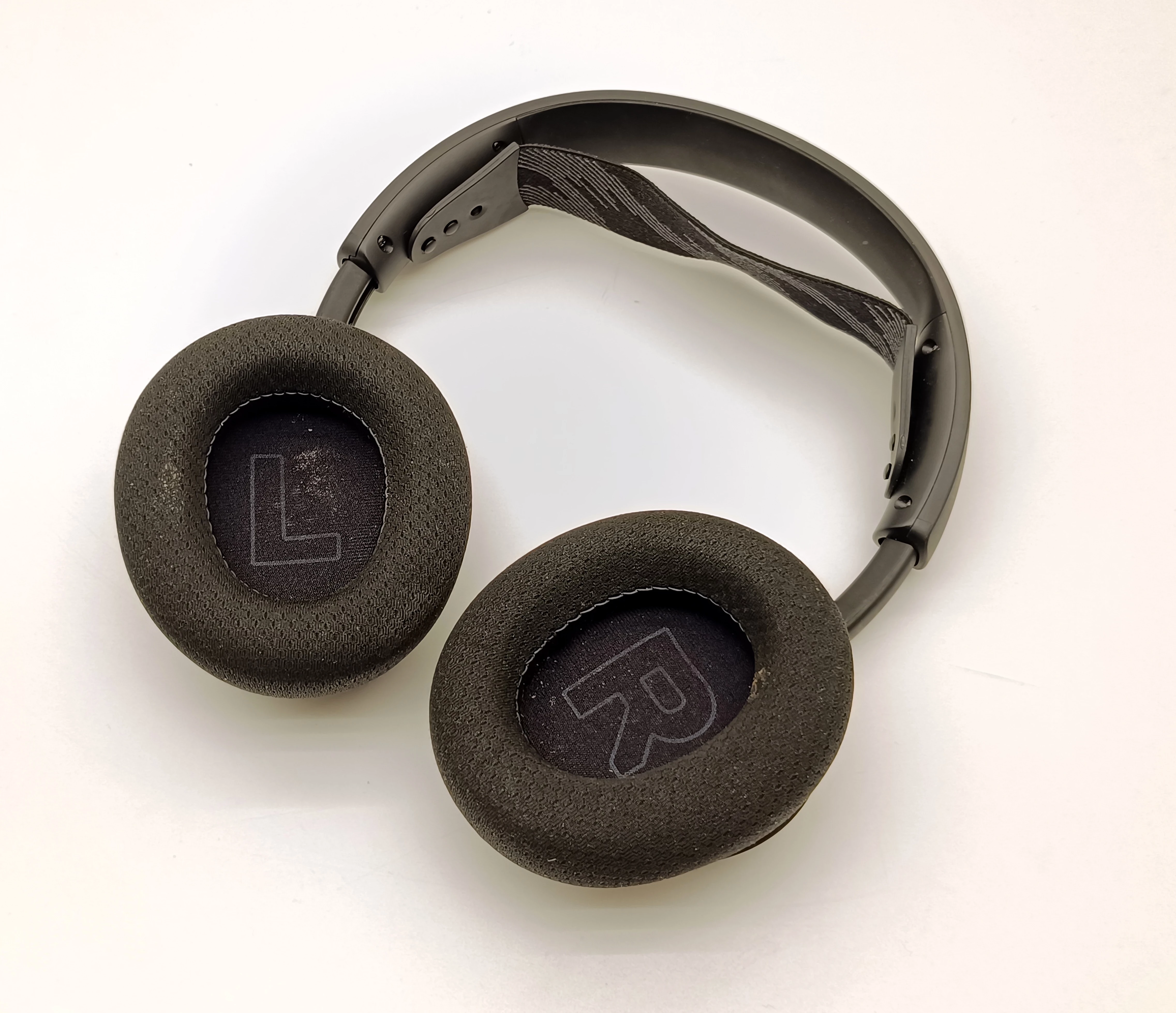 sluchawki-wokoluszne-steelseries-arctis-nova-1-rodzaj-sluchawek-203681-217757