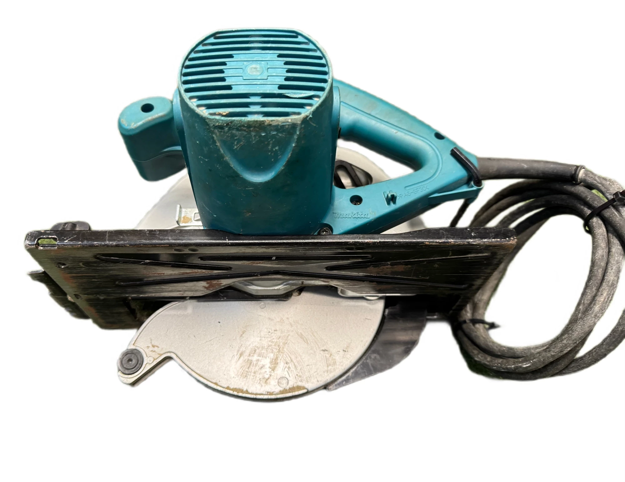 pila-tarczowa-makita-5704r-1200w-srednica-otworu-pily-2000