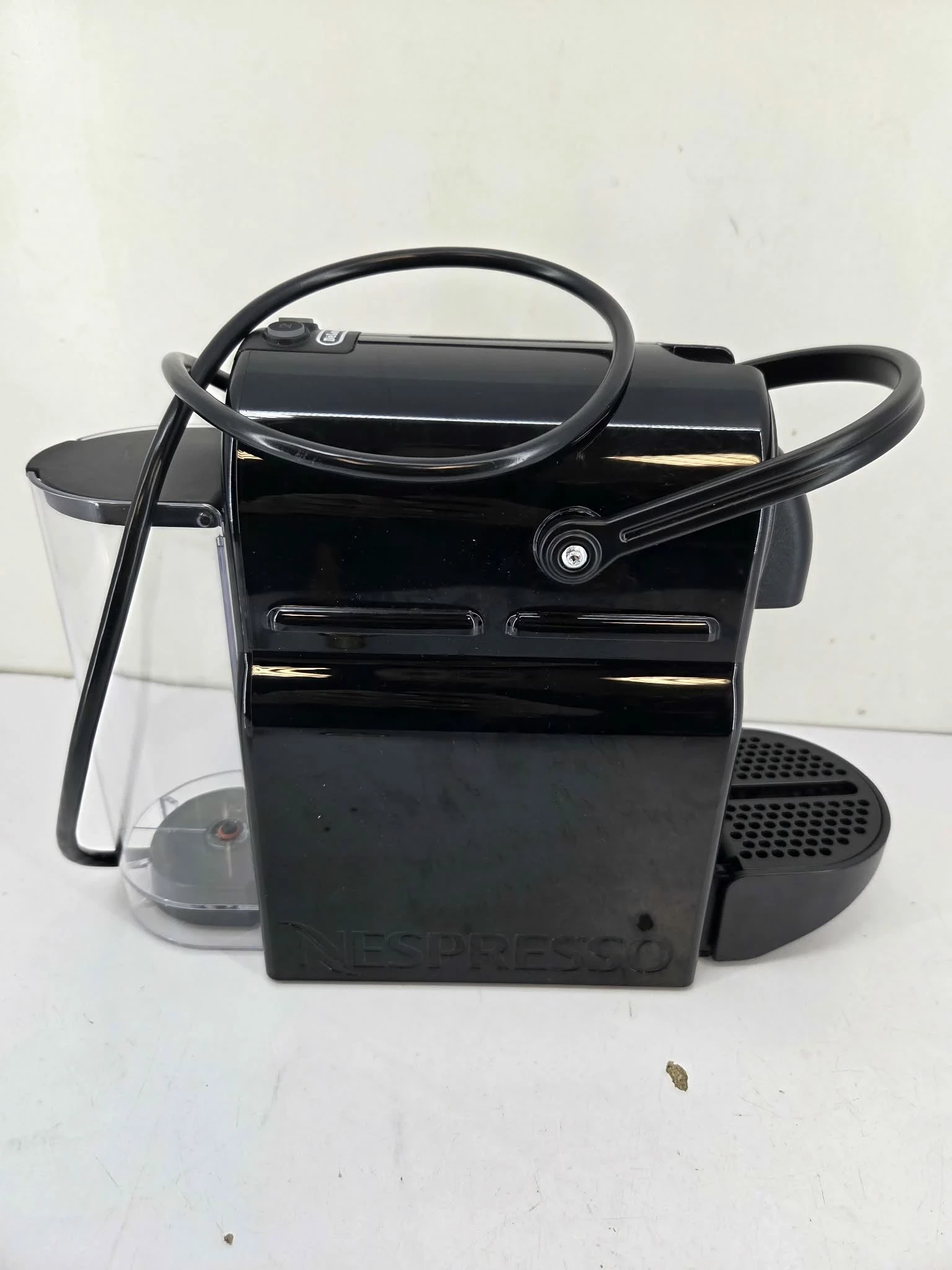 ekspres-do-kawy-kapsulkowy-delonghi-inissia-en-80b-19-bar-1260-w-czarny-stan-11323-2