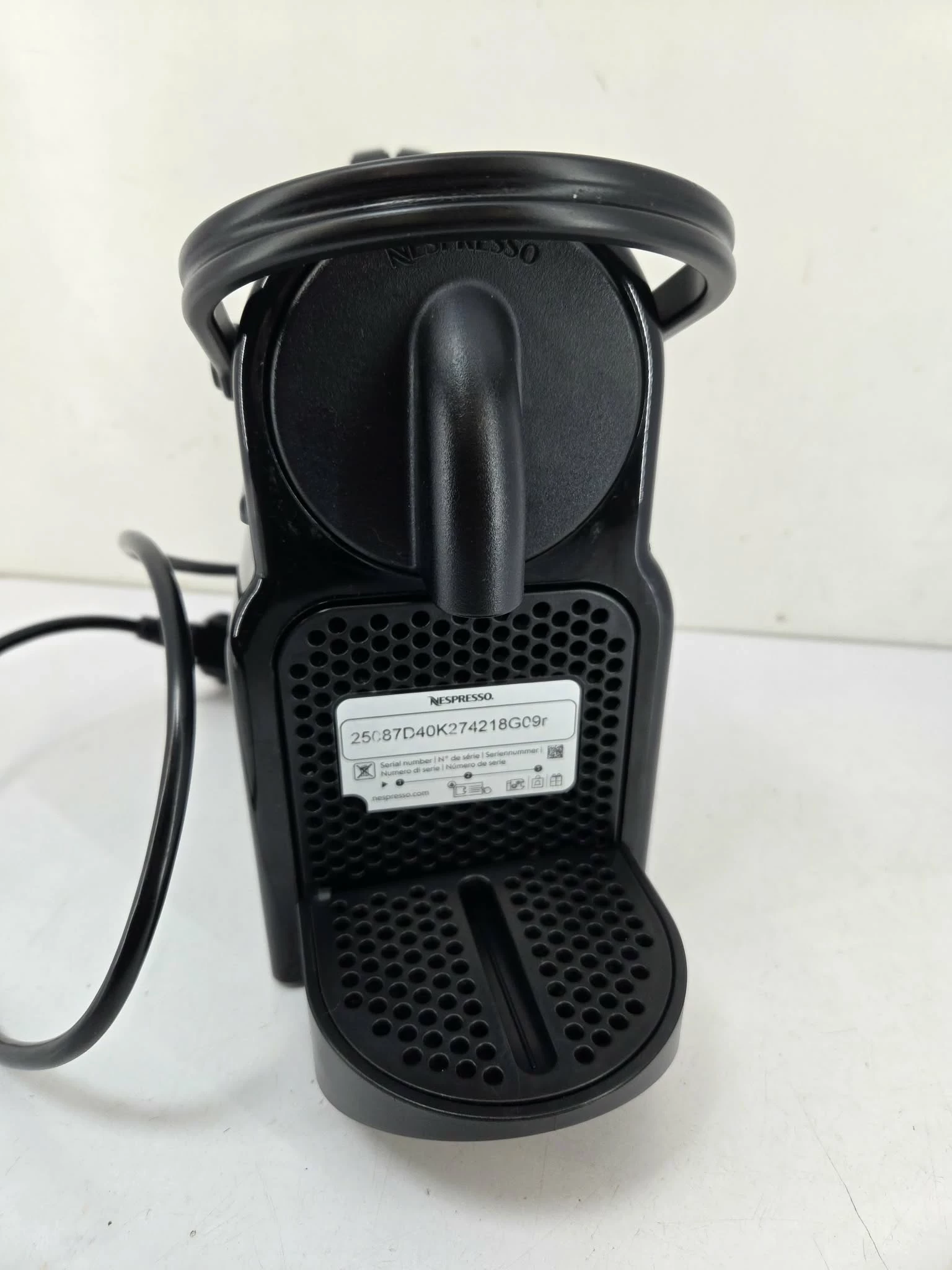 ekspres-do-kawy-kapsulkowy-delonghi-inissia-en-80b-19-bar-1260-w-czarny-ean-gtin-3519280113500