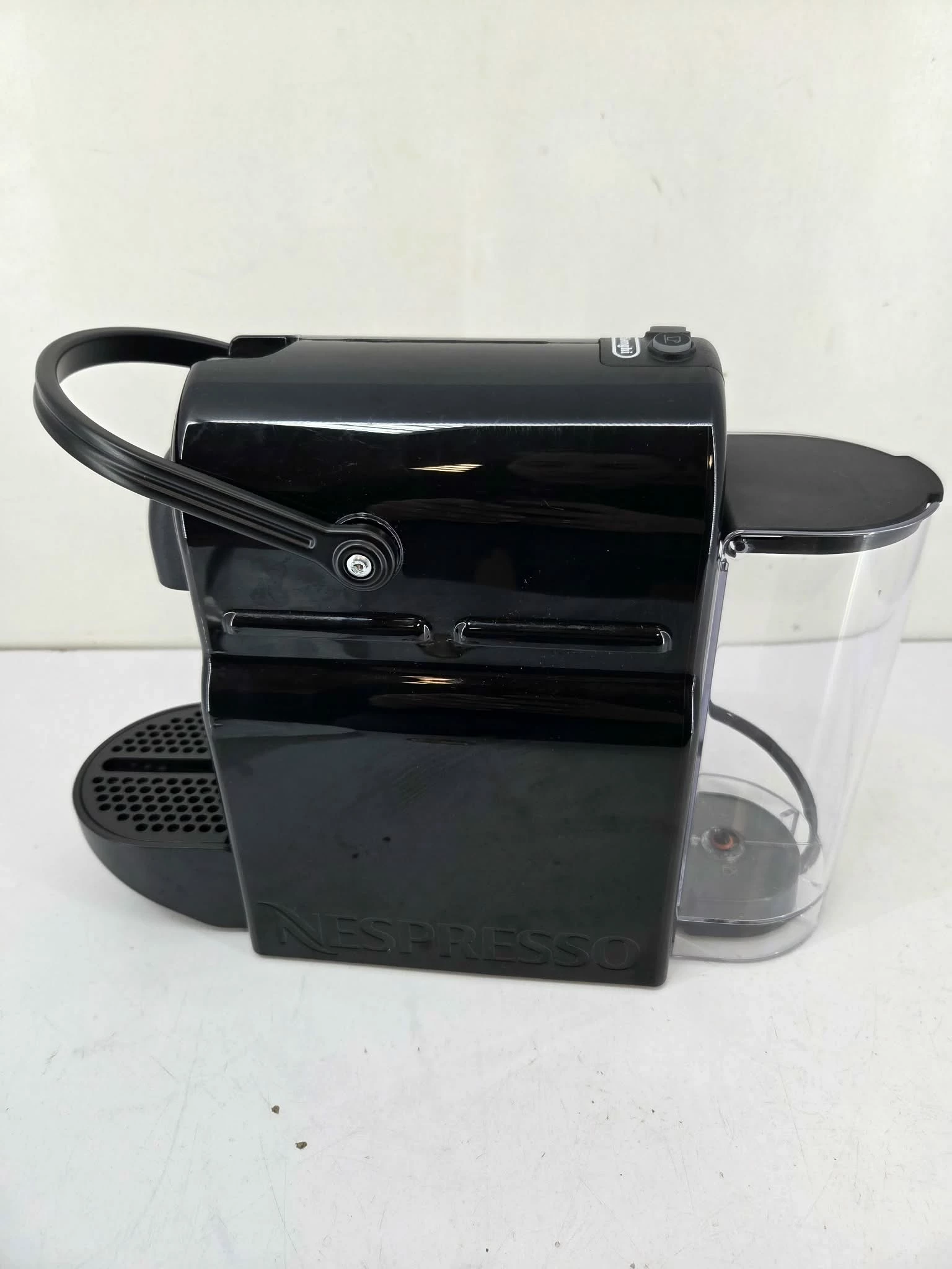 ekspres-do-kawy-kapsulkowy-delonghi-inissia-en-80b-19-bar-1260-w-czarny-kod-producenta-en-80b