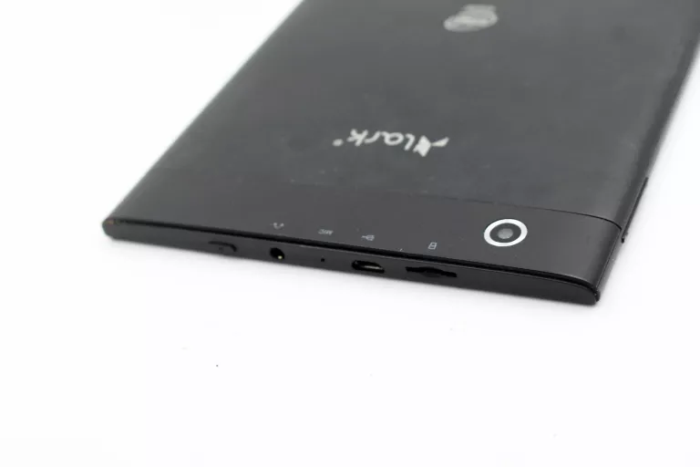 tablet-lark-ultimate-8i-8-ips-system-operacyjny-16332-1