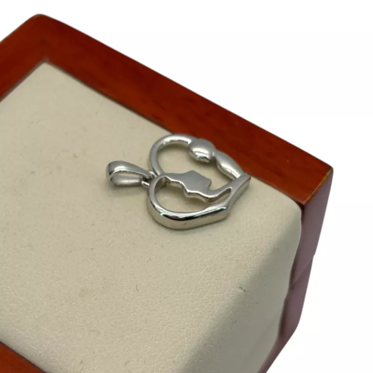srebrna-925-zawieszka-serduszko-180g-kamien-17088-524288