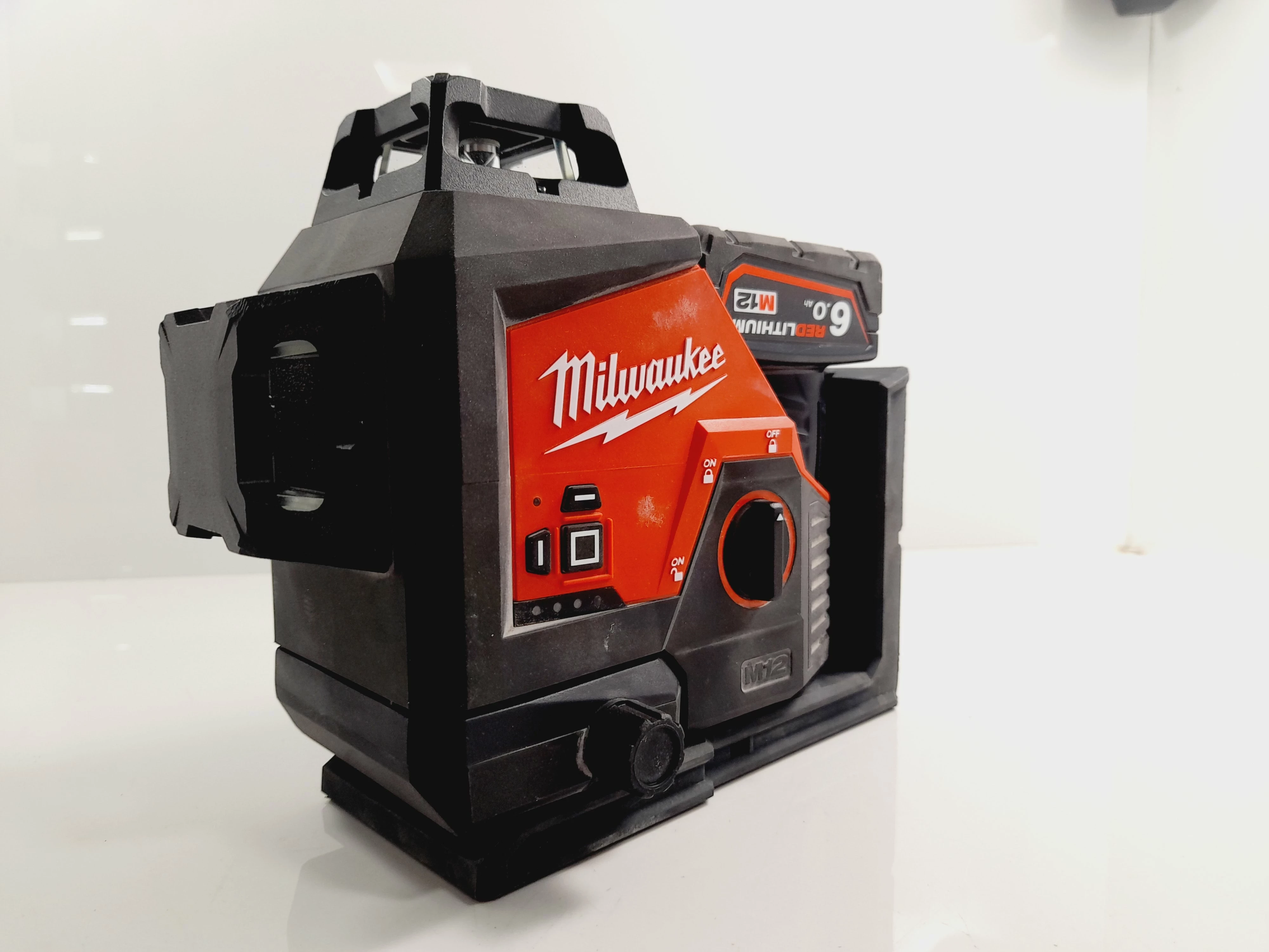 laser-milwaukee-m12-3pl-poludniowa-38-przezmierowo-ska