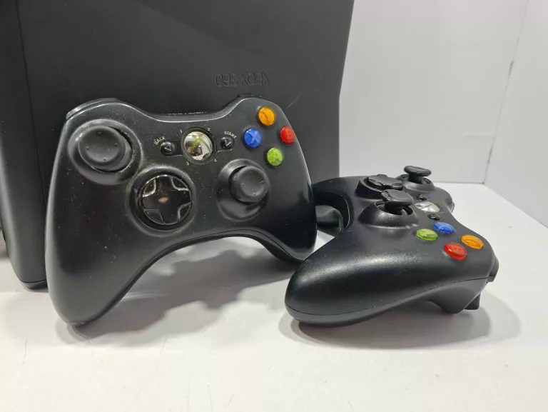 konsola-xbox-360-2x-pad-2x-gra-ean-gtin-670626926635
