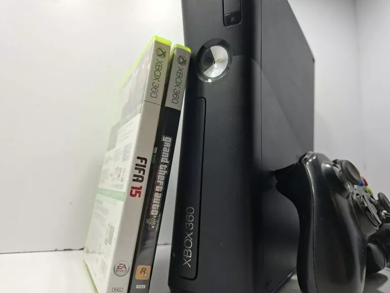 konsola-xbox-360-2x-pad-2x-gra-stan-11323-2