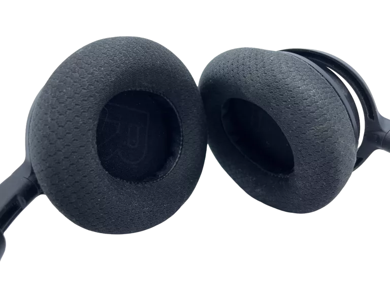 sluchawki-steelseries-arctis-kolor-249512-1647413